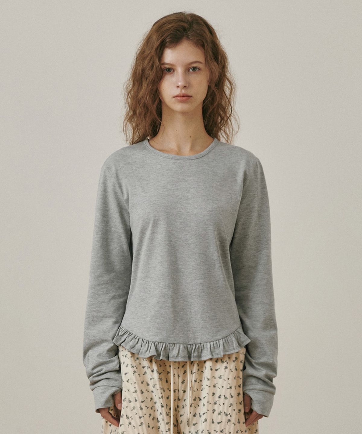 벨로엘(BELLOL) Ruffle soft round neck T-shirt MELANGE