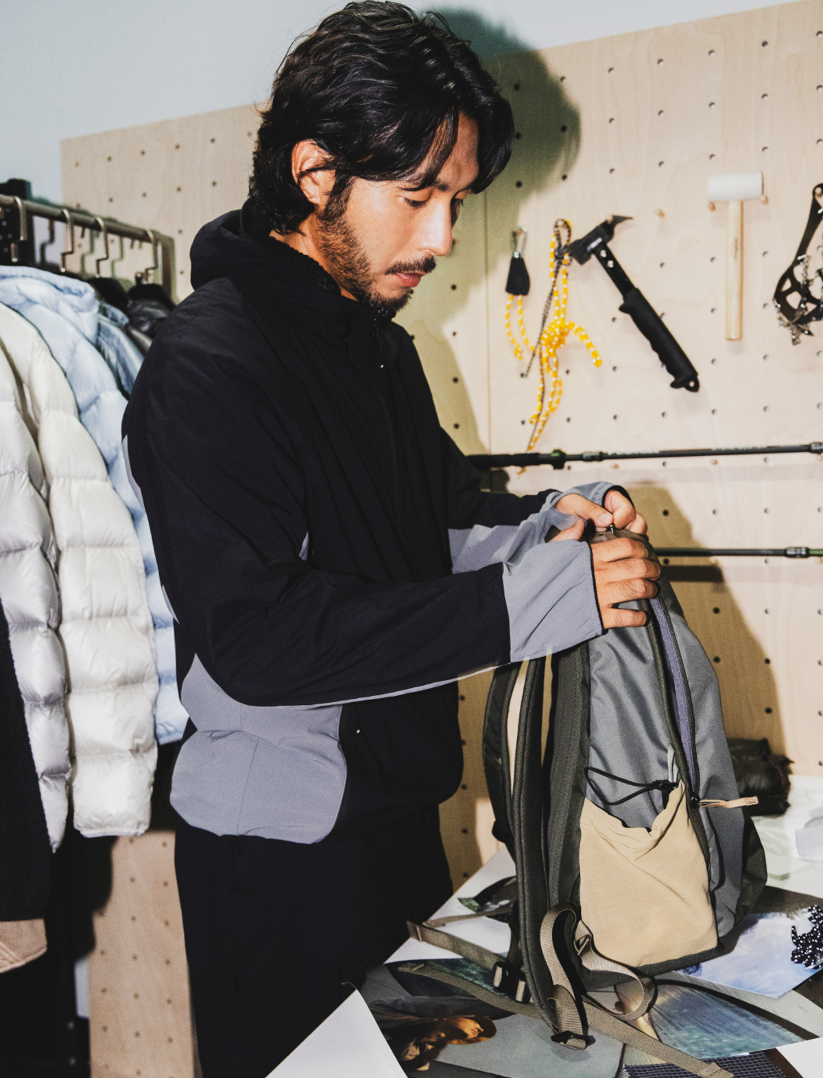 어반사이드 어패럴(URBANSIDE APPAREL) [25FW] 미스릴 옥타 하이브리드 쉘 후드 재킷
