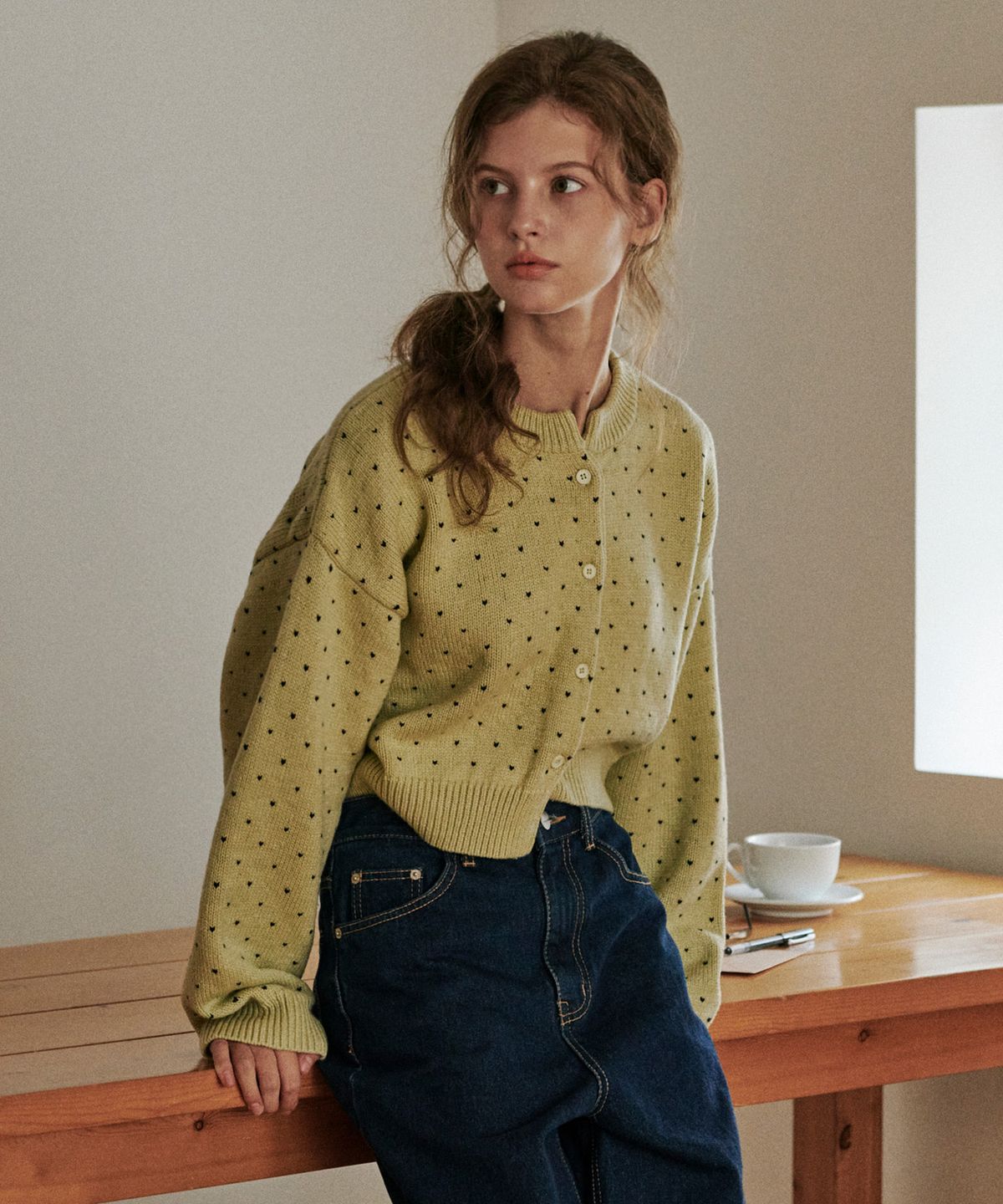 벨로엘(BELLOL) Heart point crop cardigan KHAKI