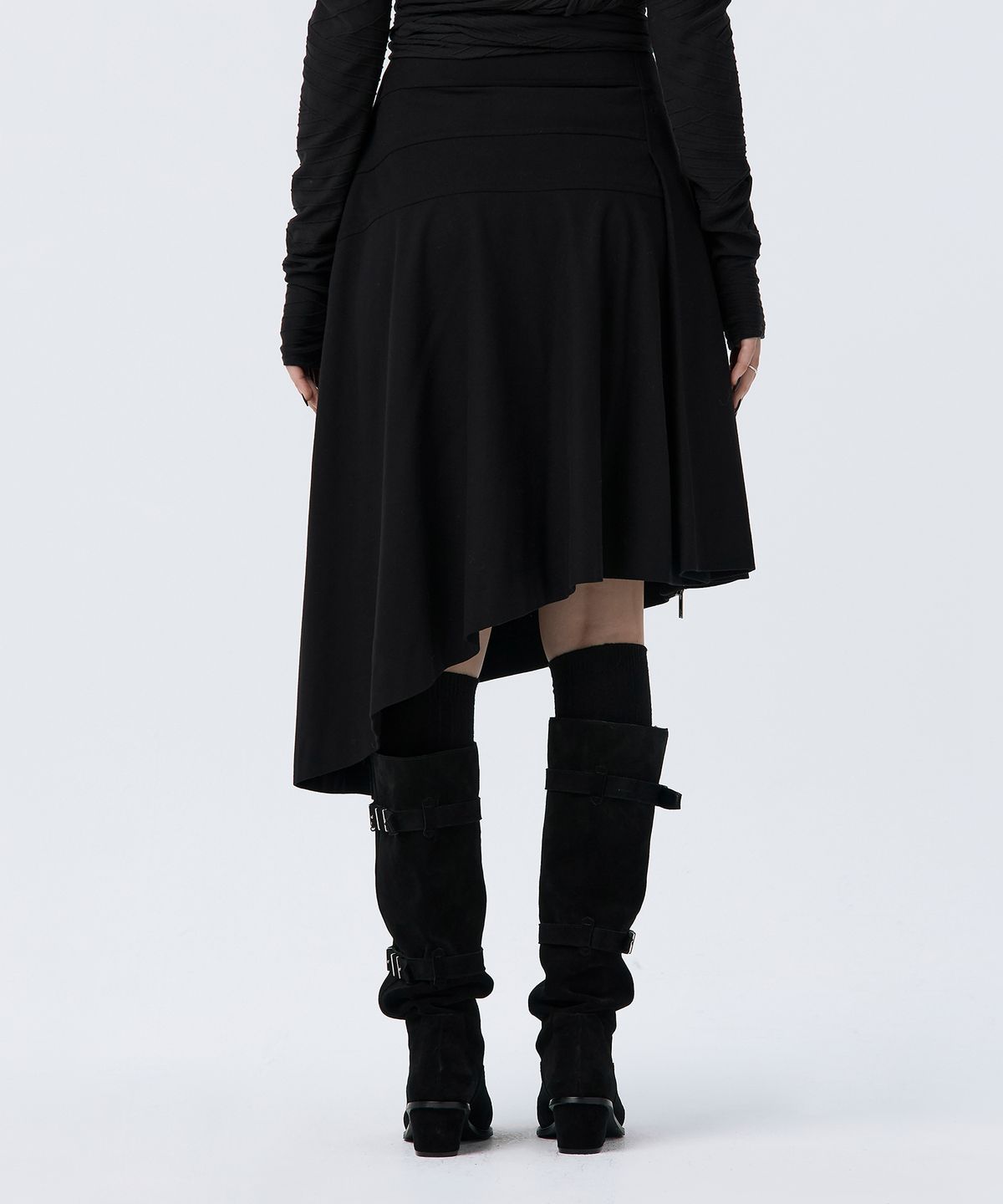 트리밍버드(TREEMINGBIRD) Pleated Asymmetric Skirt [ Black ]