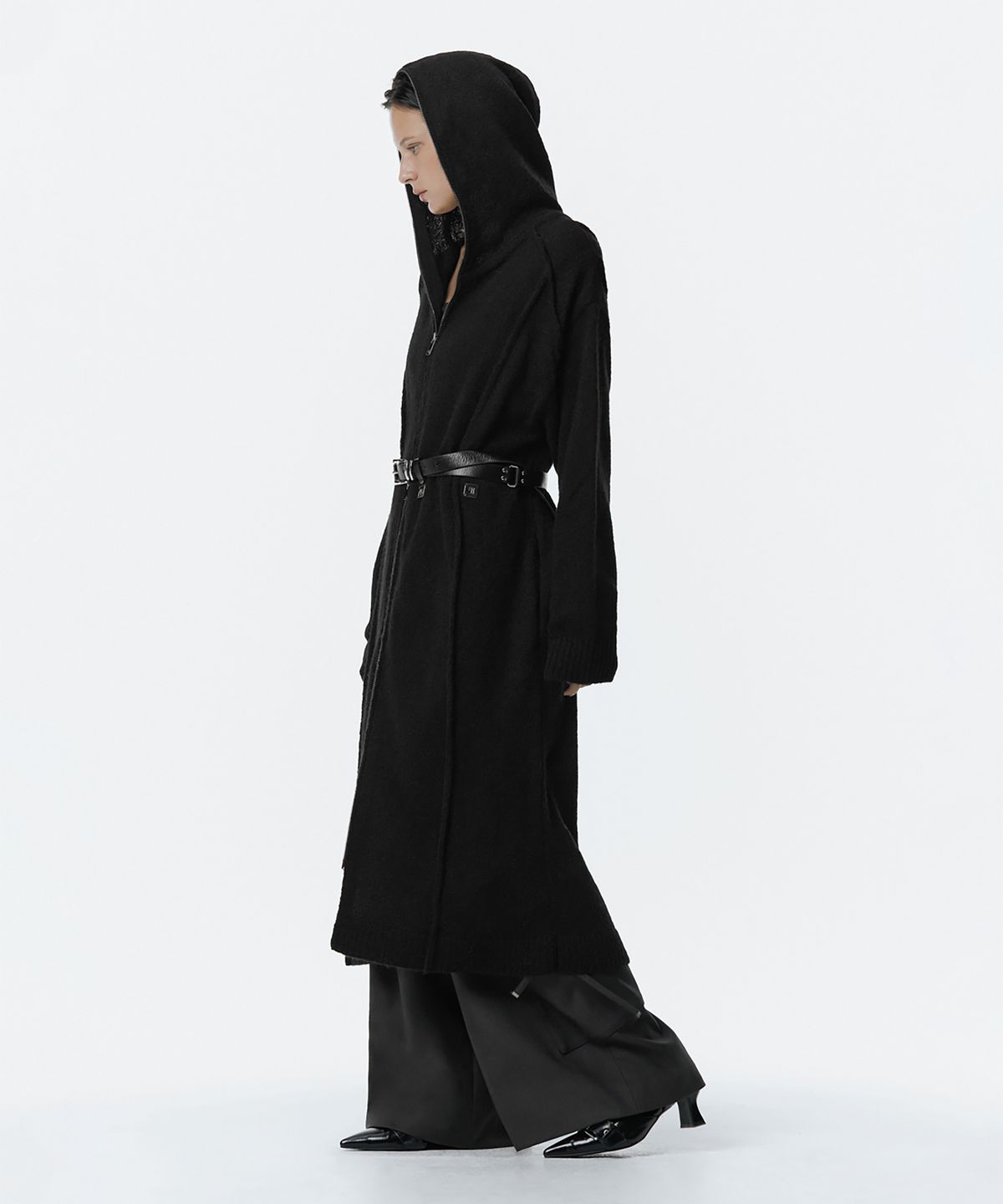 트리밍버드(TREEMINGBIRD) Hoodie Knit One-piece [ Black ]