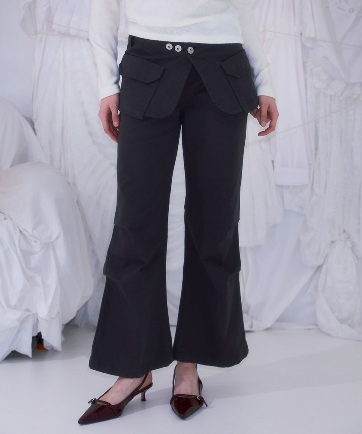 로제프란츠(ROSEFRANTZ) Skirt Layered Bootcut Pants [Charcoal]