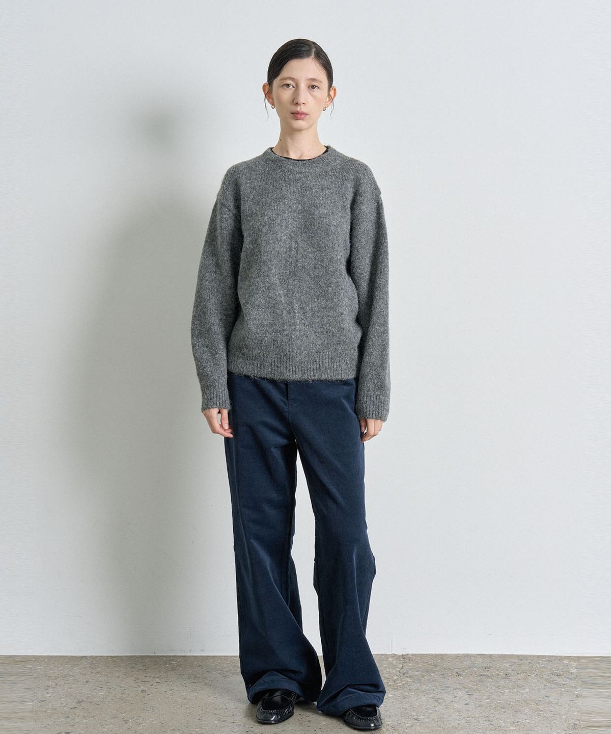 해브 앤 해브(HAVE8HAVE) ALPACA ROUND KNIT_DARK GRAY