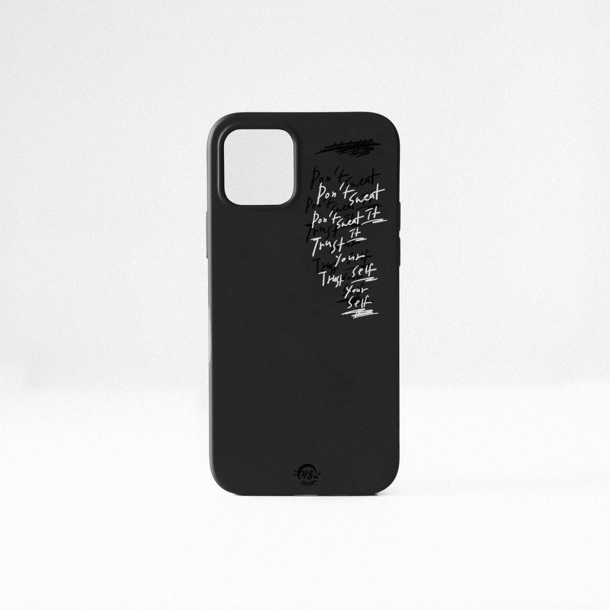 베이스언유즈(BASEDON_YOUTH) Don t sweat it  white x black jelly CASE