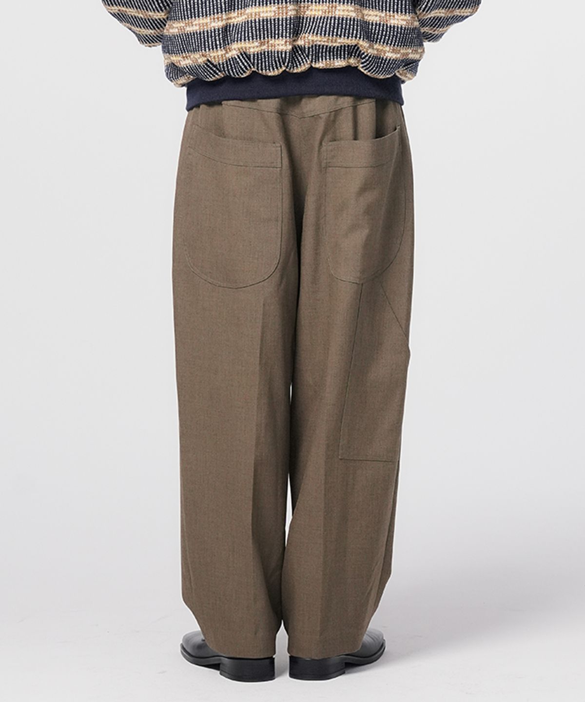 홍우성(HONGWOOSUNG) Toolback Wide Trousers_Khaki Brown