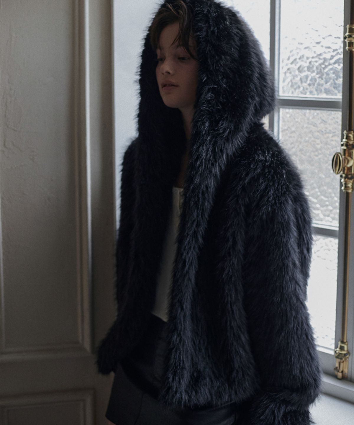 드헤베(DEHEVE) Overfit Hood Fur Jacket [Black]