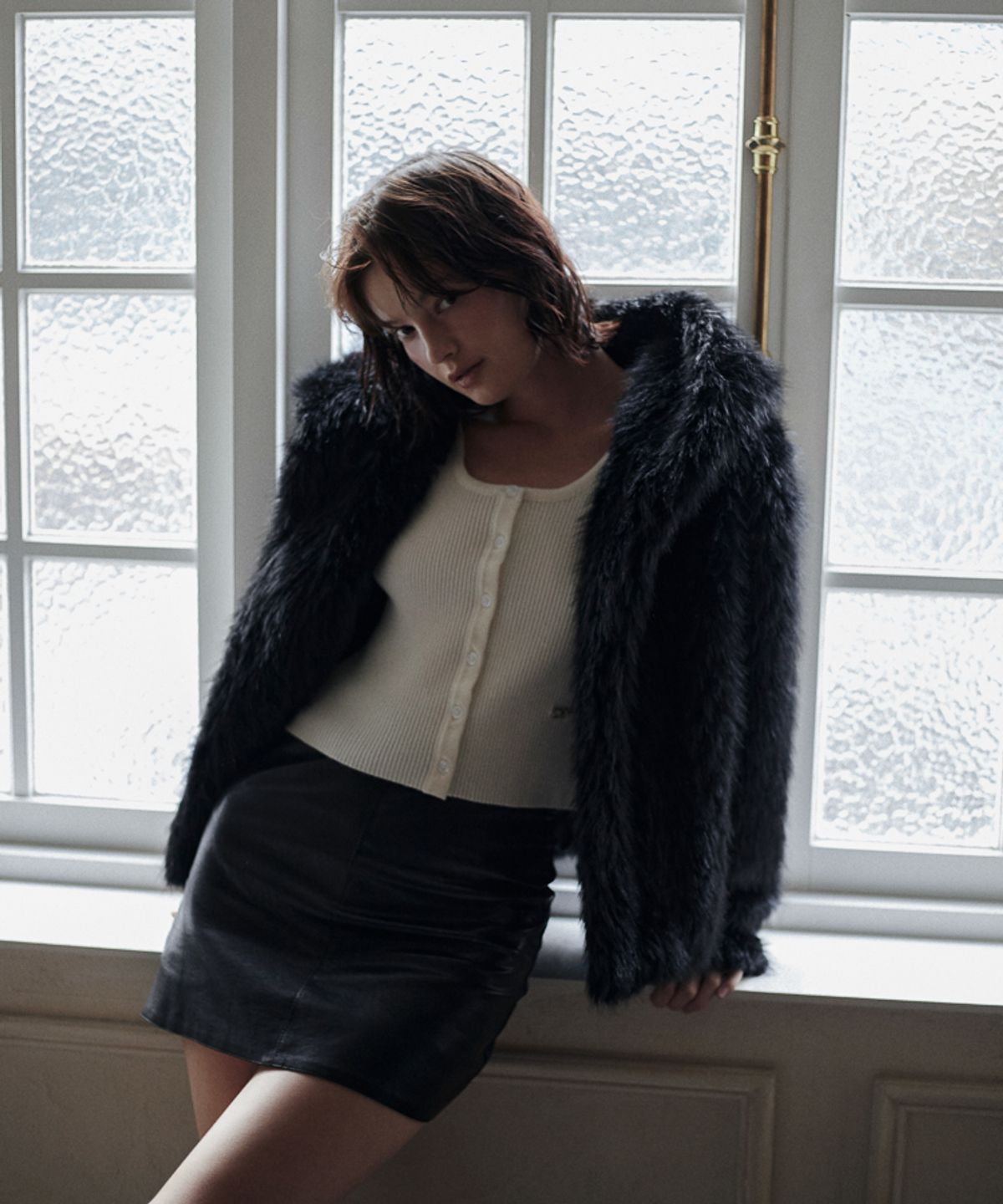 드헤베(DEHEVE) Overfit Hood Fur Jacket [Black]