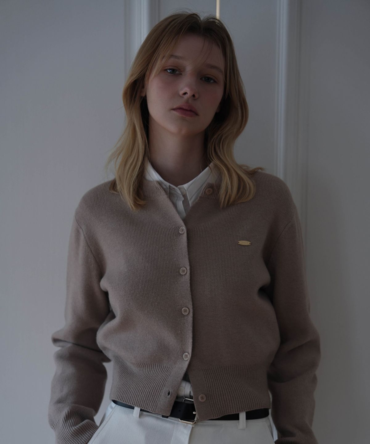 드헤베(DEHEVE) Basic Round Knit Cardigan [Beige]