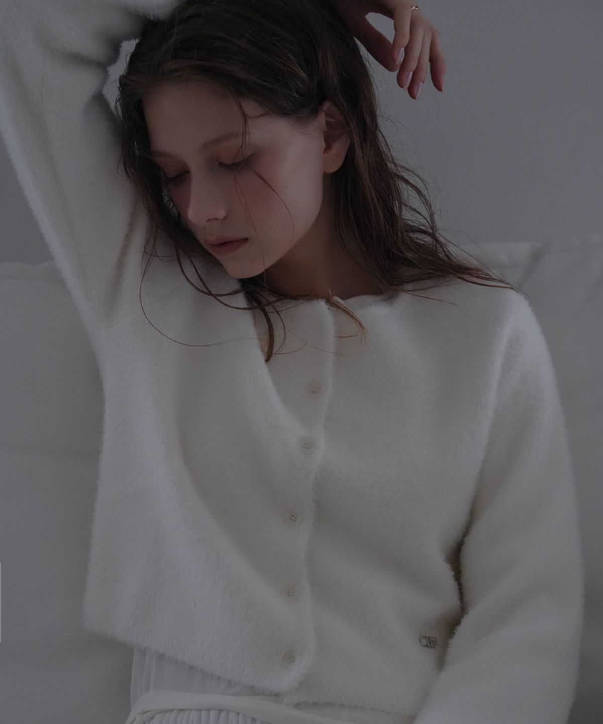 드헤베(DEHEVE) Soft Fur Cardigan [White]
