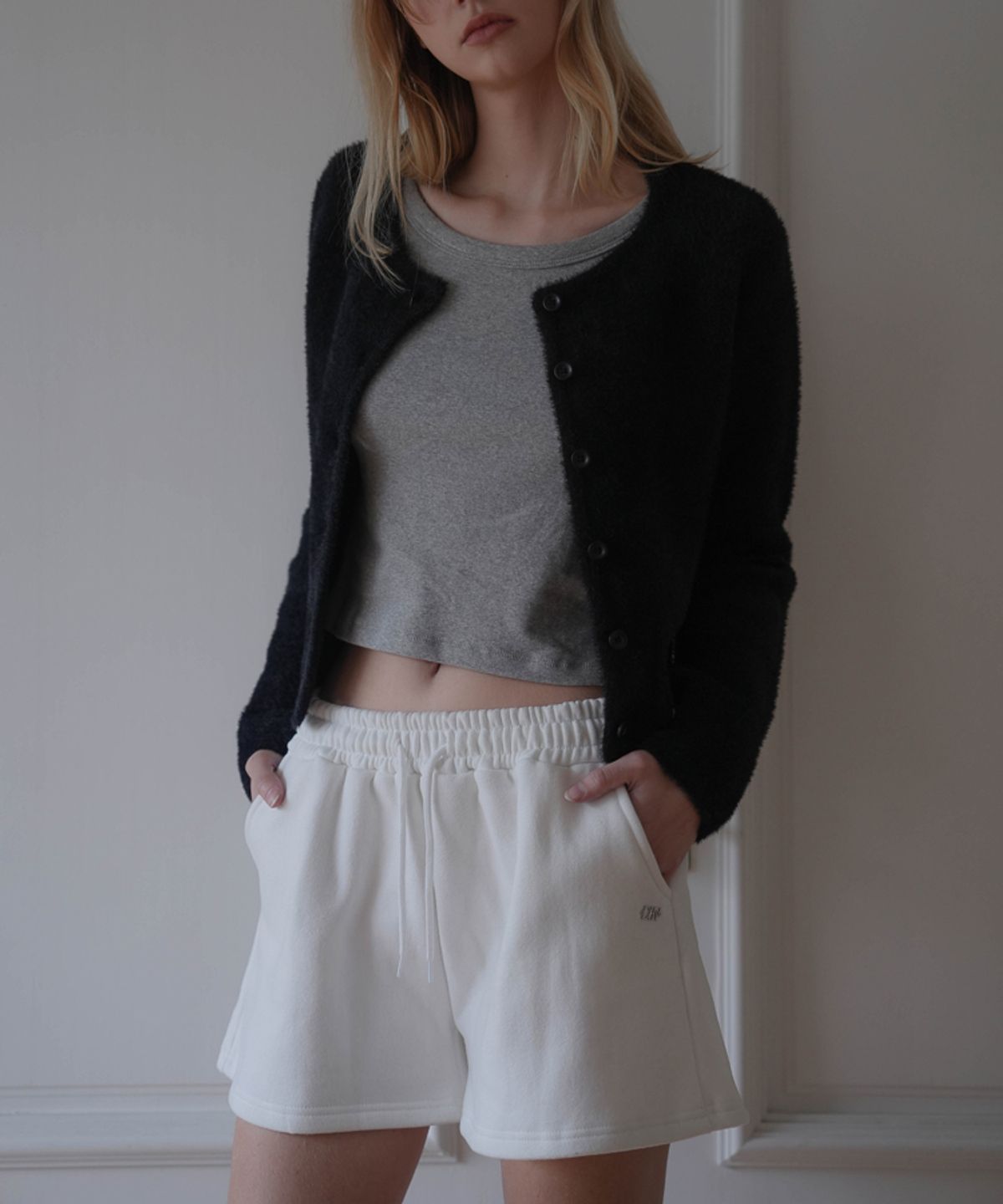 드헤베(DEHEVE) Warm Daily Short Pants [White]
