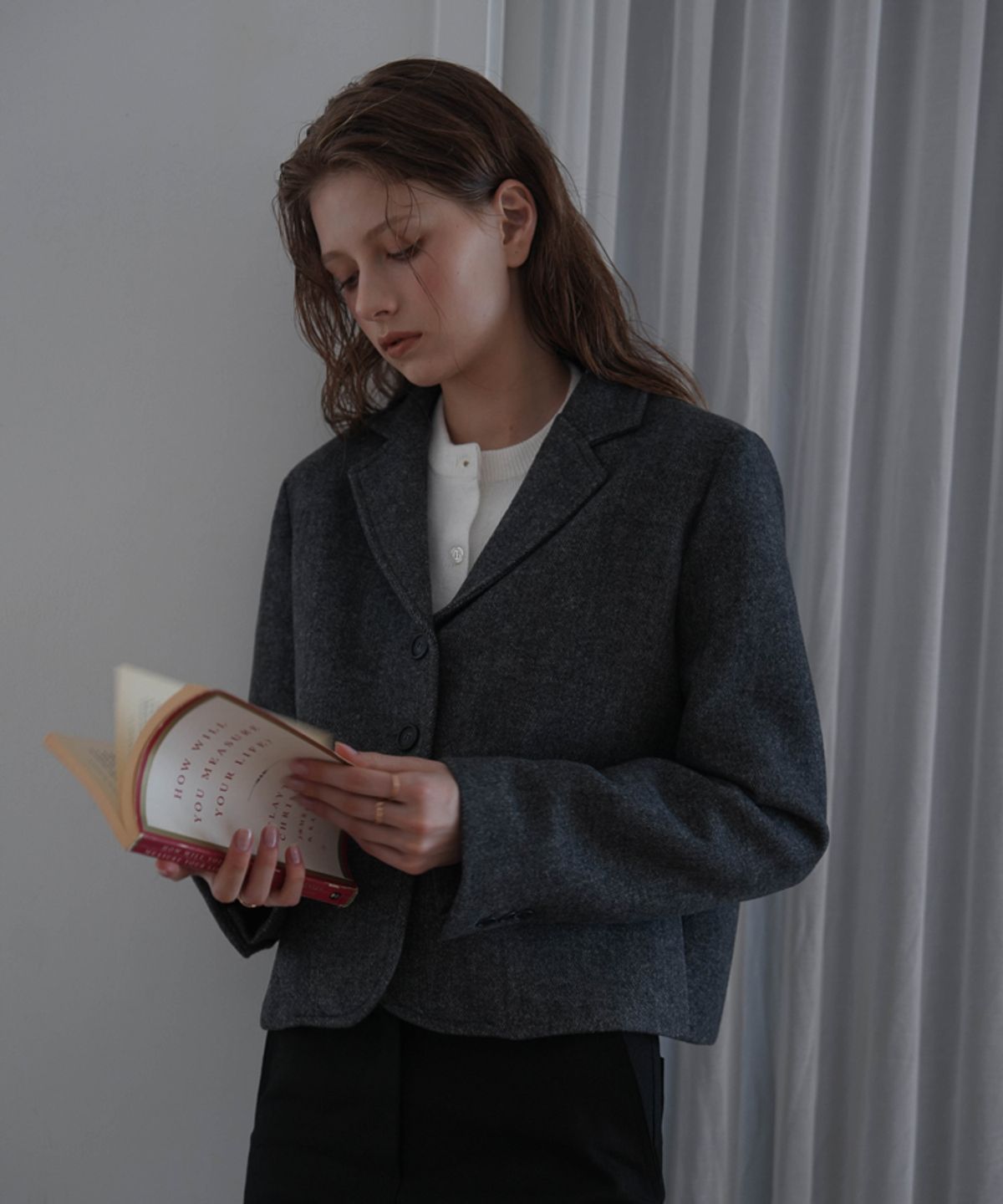 드헤베(DEHEVE) Crop button Jacket [Charcoal]