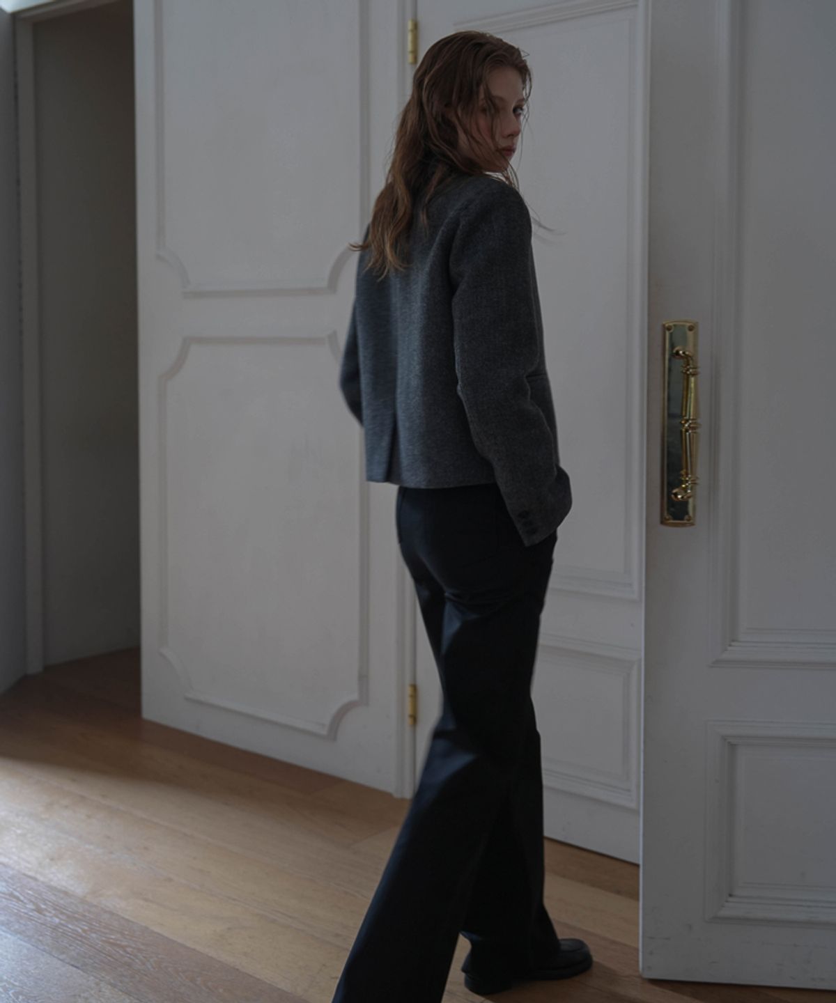 드헤베(DEHEVE) Crop button Jacket [Charcoal]