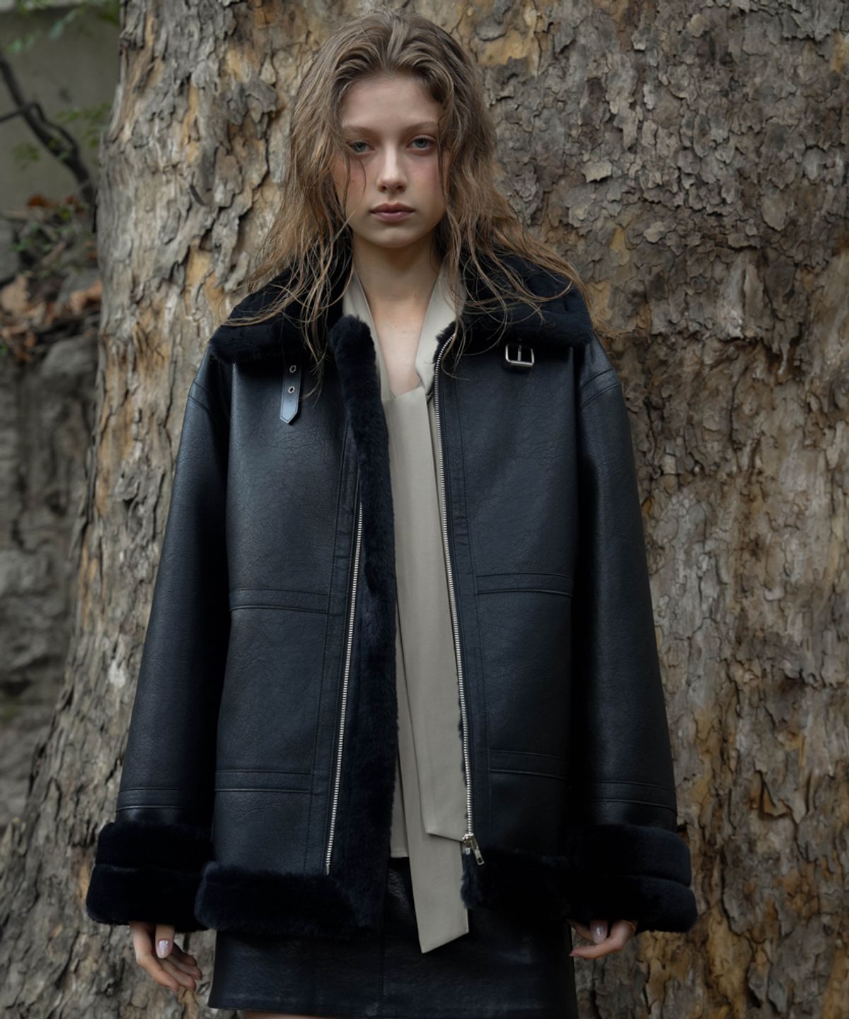드헤베(DEHEVE) Leather High-Neck Mustang [Black]