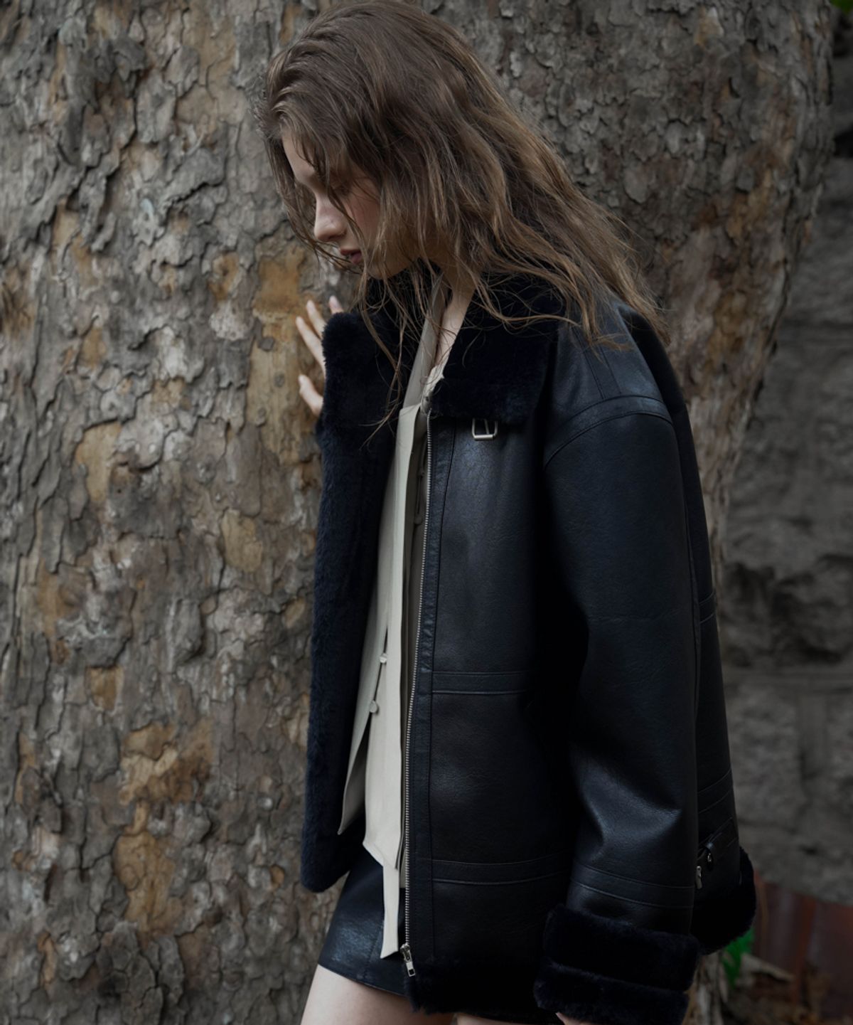 드헤베(DEHEVE) Leather High-Neck Mustang [Black]