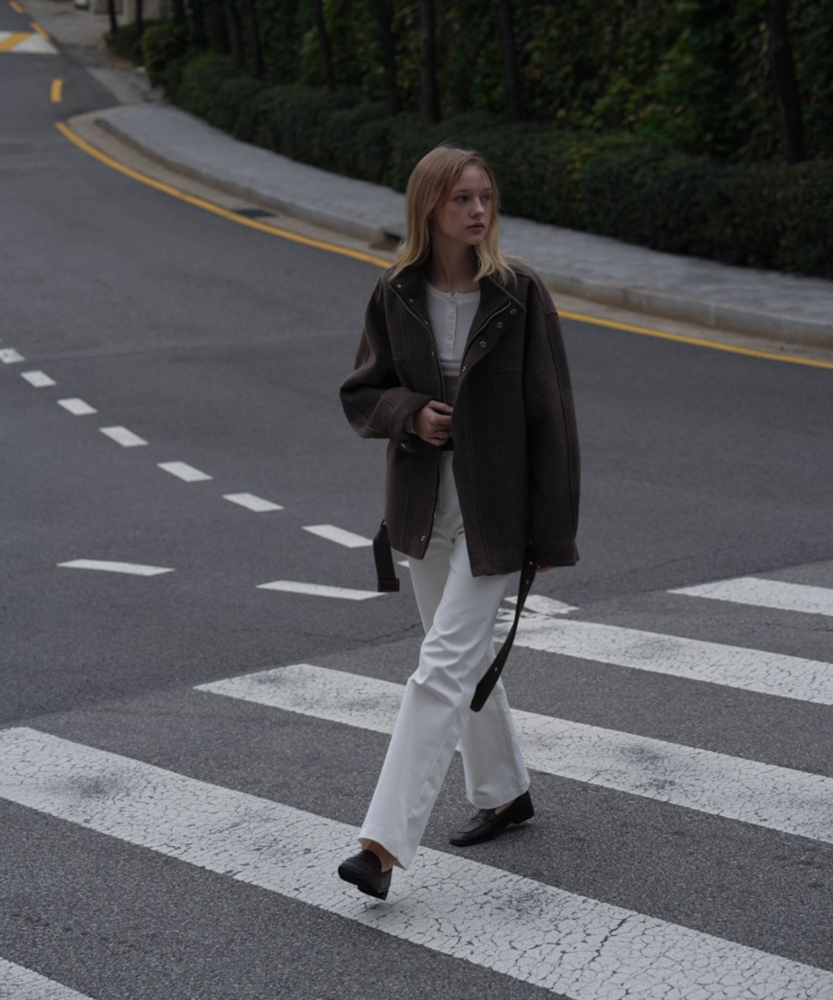 드헤베(DEHEVE) Belted Wool Half Jacket [Brown]