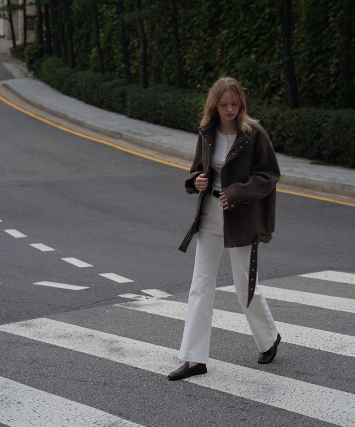 드헤베(DEHEVE) Belted Wool Half Jacket [Brown]