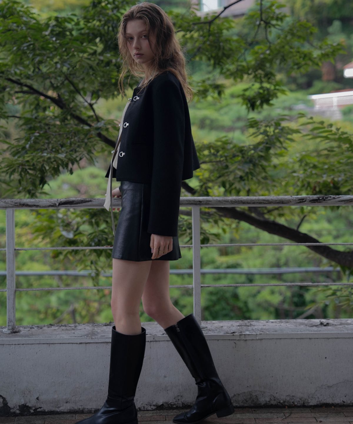 드헤베(DEHEVE) Buckle Pointed Tweed Jacket [Black]