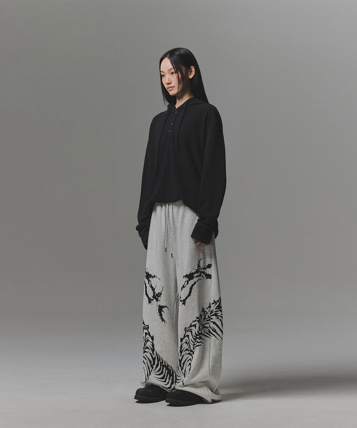 낫포너드(NOT4NERD) Snake Bone Sweat Pants - Light Grey