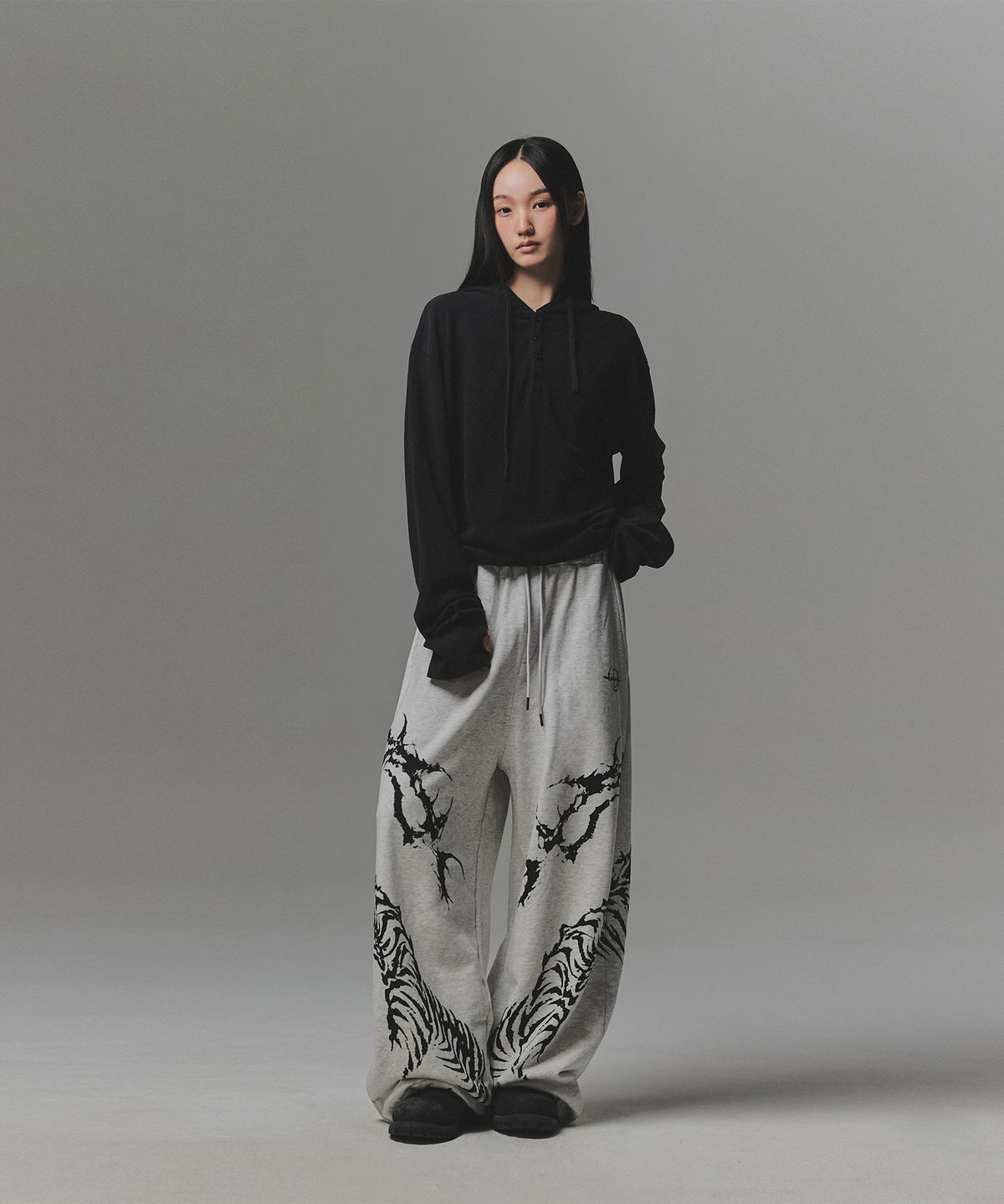 낫포너드(NOT4NERD) Snake Bone Sweat Pants - Light Grey