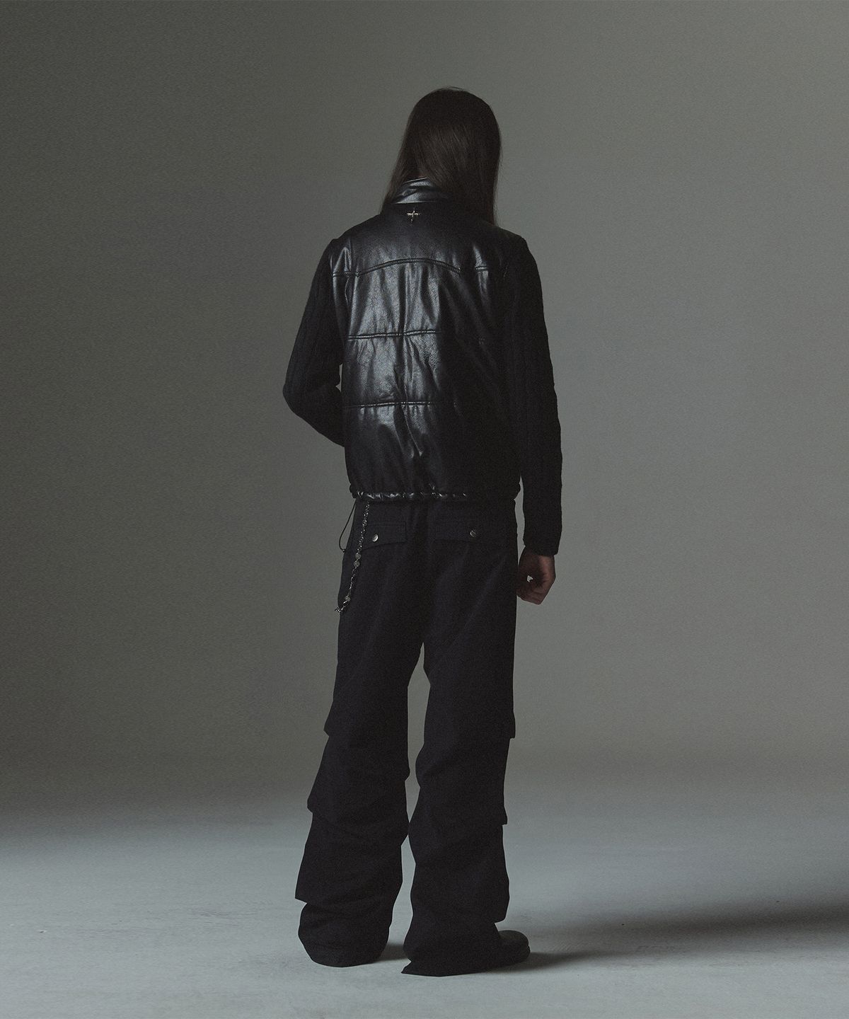 낫포너드(NOT4NERD) Knit Sleeve Puffer Jacket - Black