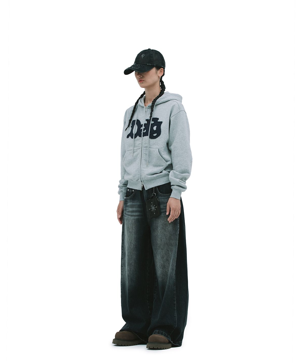 데프가먼츠(DEFGARMENTS) CUTTING LOGO HOOD ZIP UP [3 COLOR]