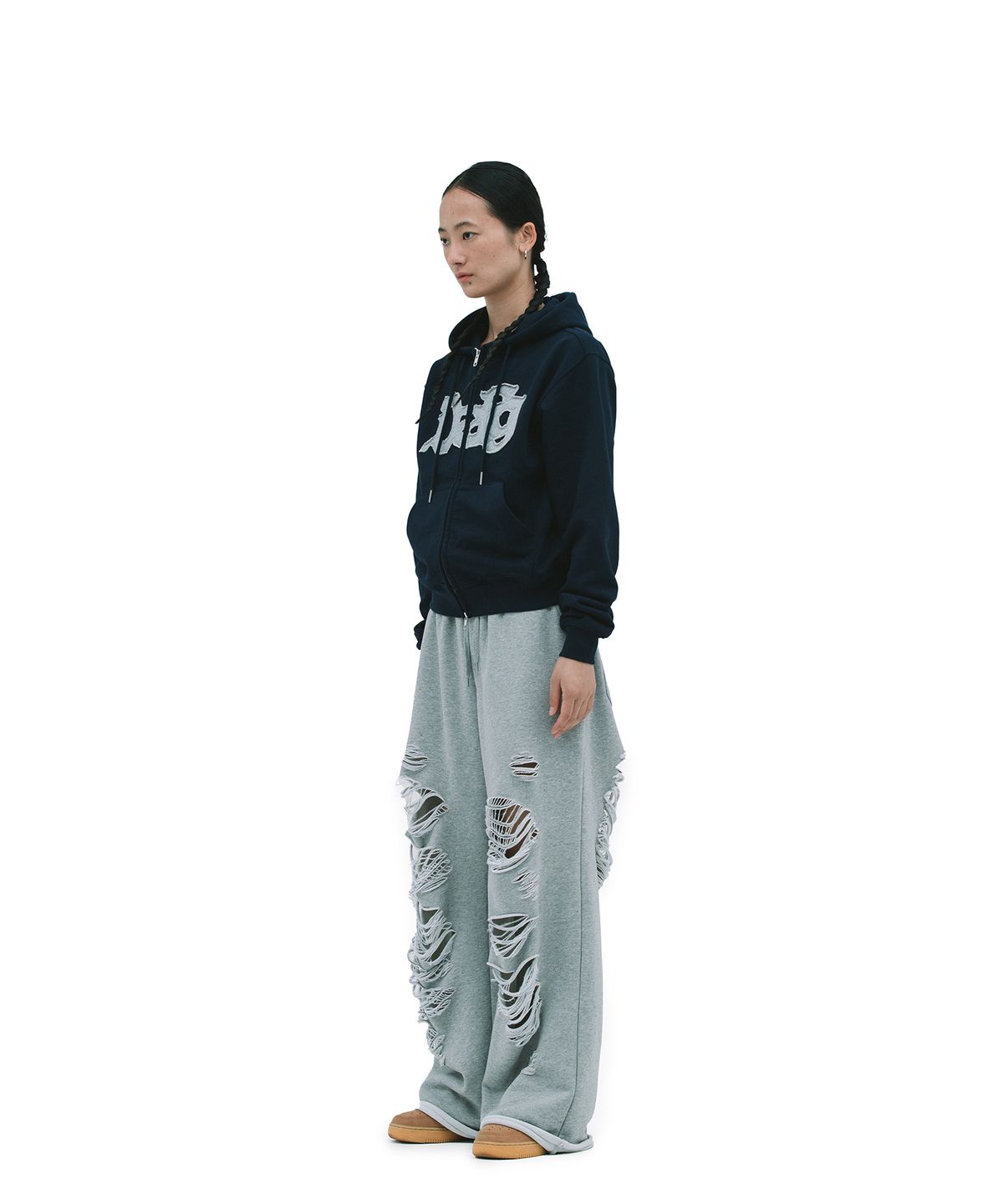 데프가먼츠(DEFGARMENTS) CUTTING LOGO HOOD ZIP UP [3 COLOR]