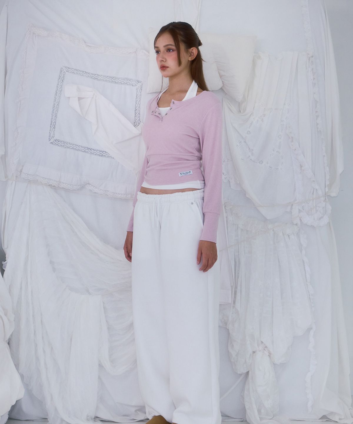로제프란츠(ROSEFRANTZ) Eyelet Henley-neck Long Sleeve [Pink]