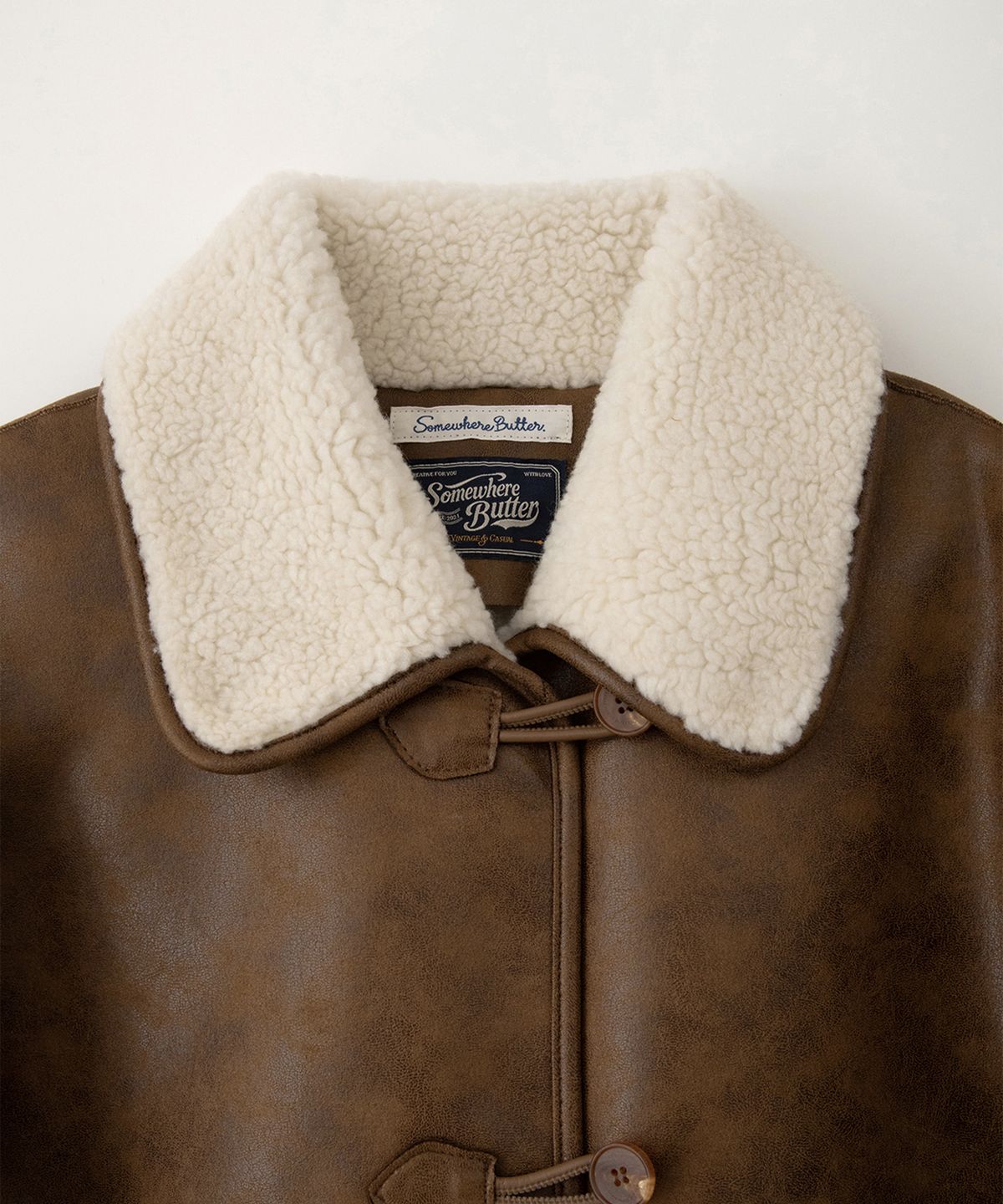 썸웨어버터(SOMEWHEREBUTTER) Vintage Shearling Mustang - Camel