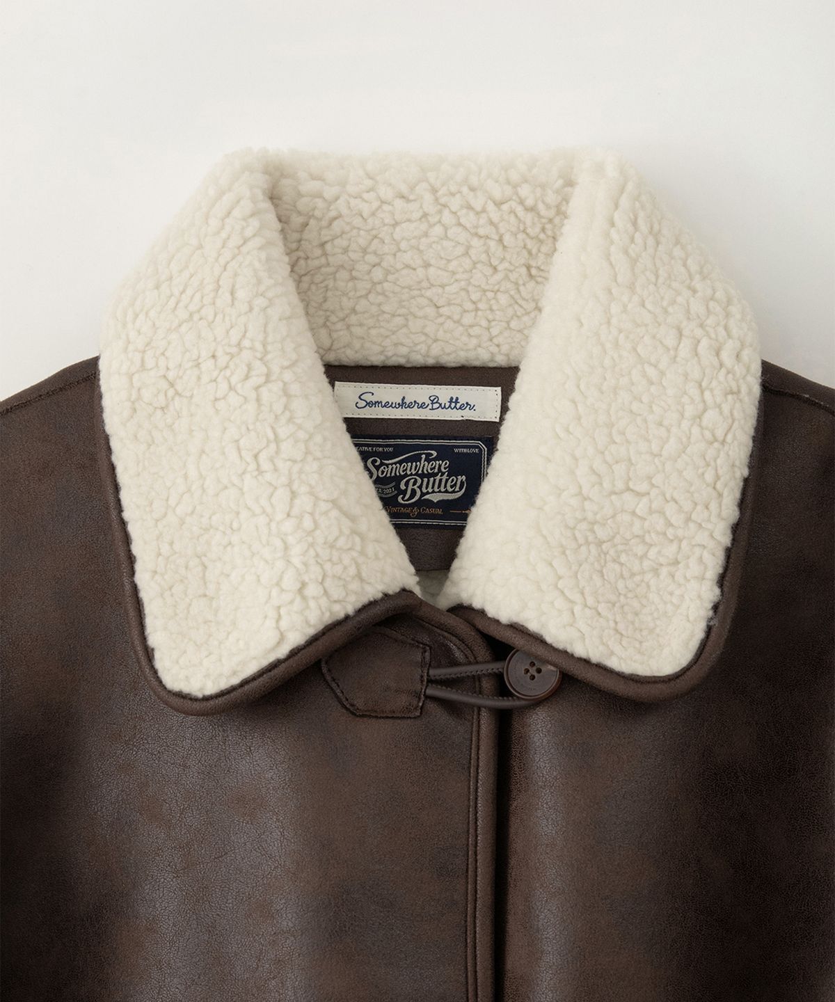 썸웨어버터(SOMEWHEREBUTTER) Vintage Shearling Mustang - Dark Brown