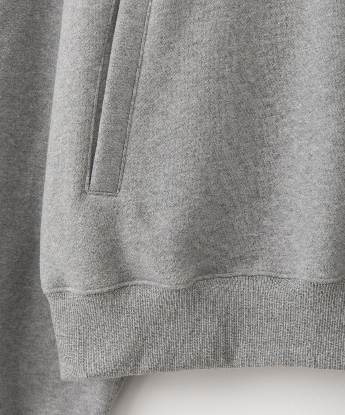 썸웨어버터(SOMEWHEREBUTTER) Square Logo Half Zip-Up Sweatshirt - Grey