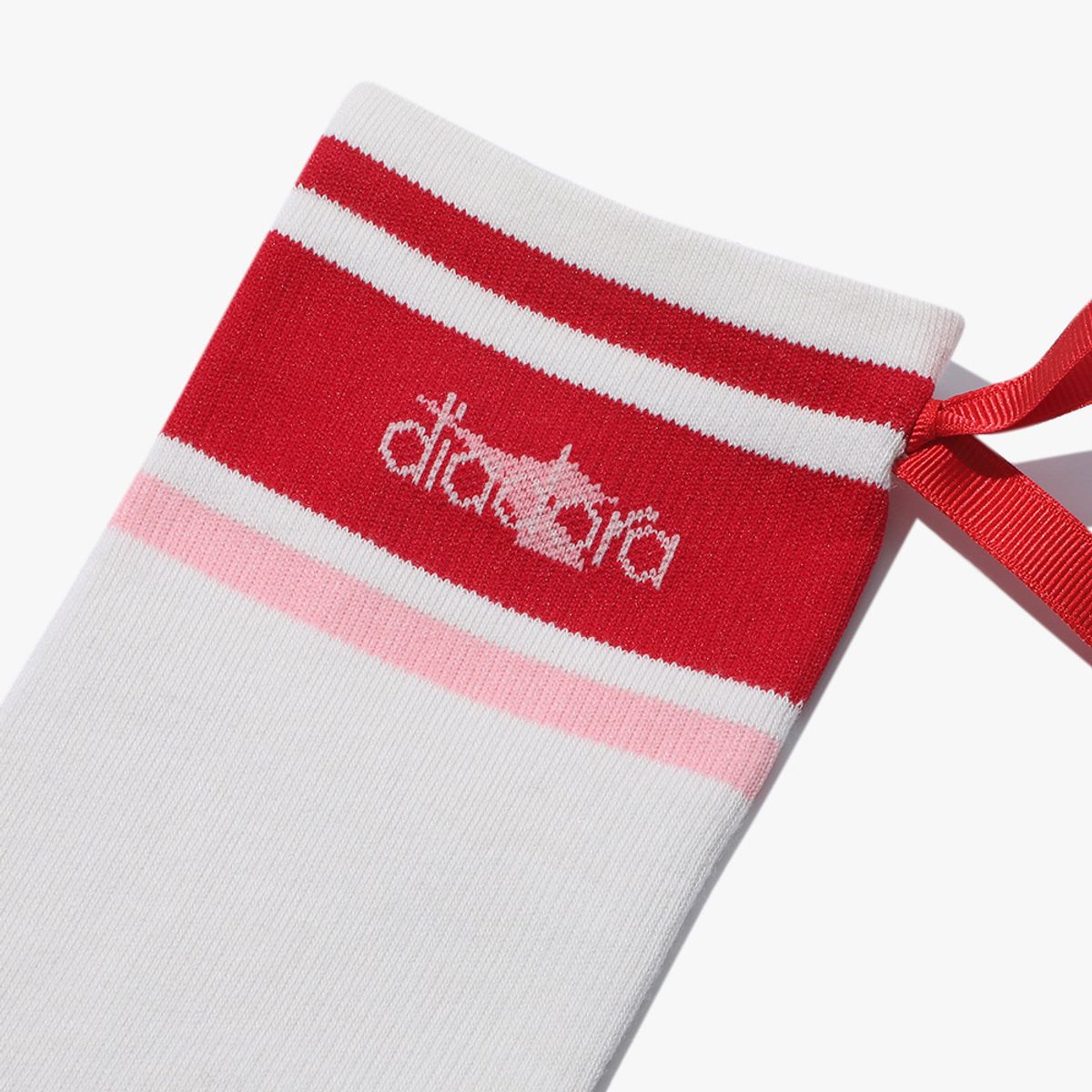 디아도라(diadora) 리본 니삭스 IVORY