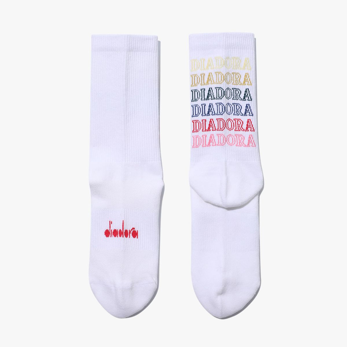 디아도라(diadora) 리피트 로고 미드 삭스 RED