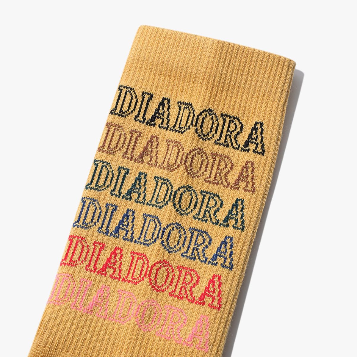 디아도라(diadora) 리피트 로고 미드 삭스 YELLOW
