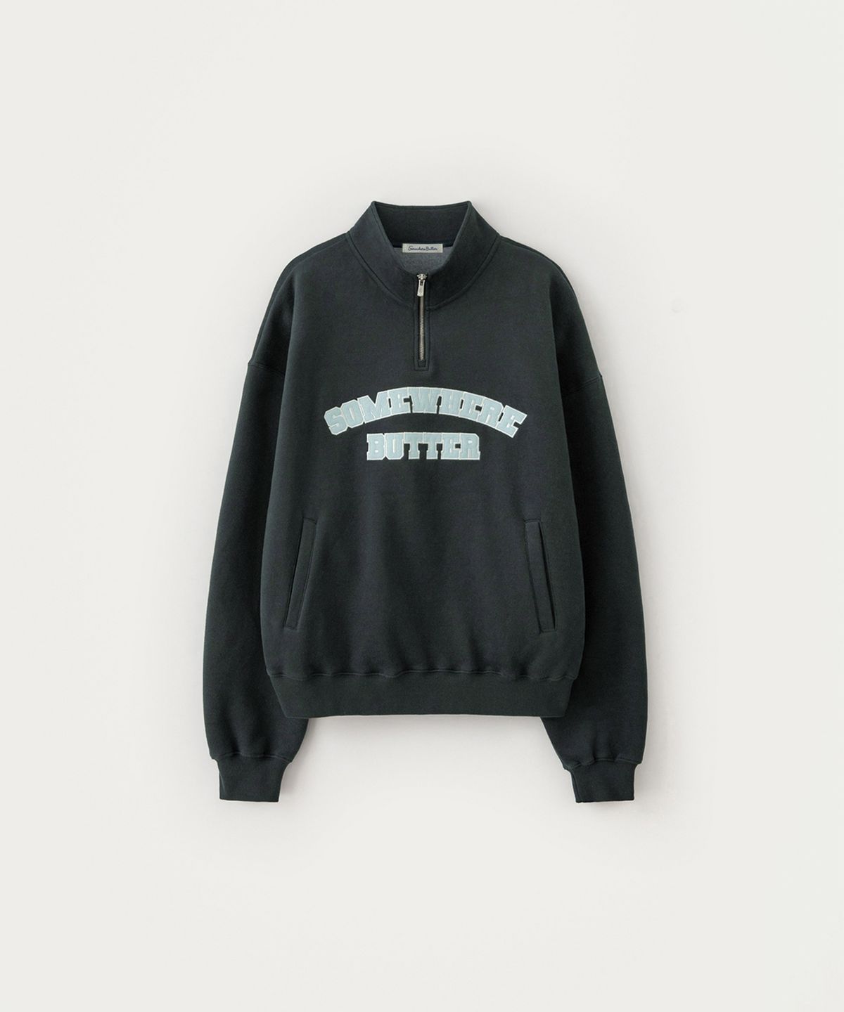 썸웨어버터(SOMEWHEREBUTTER) Square Logo Half Zip-Up Sweatshirt - Charcoal