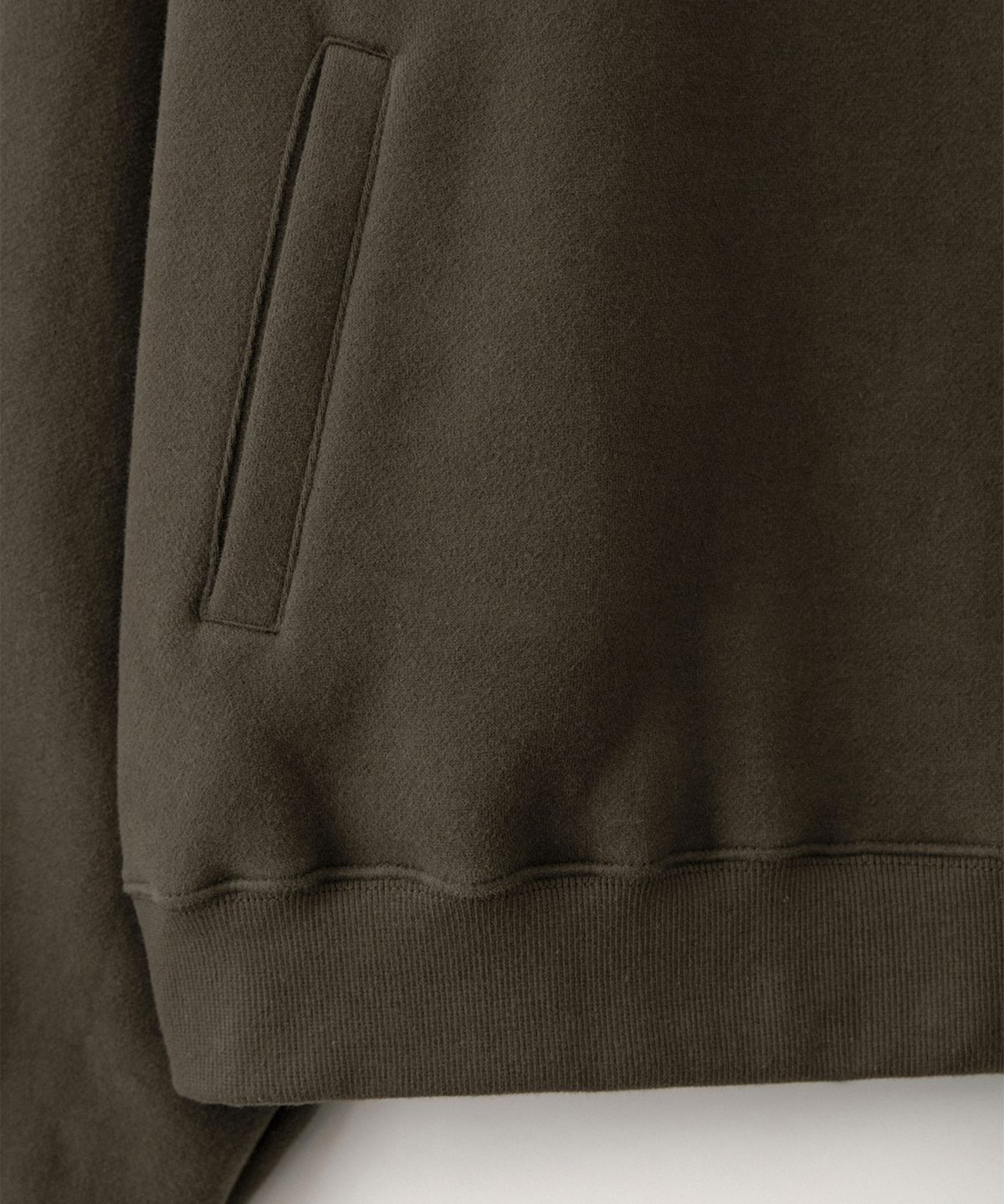 썸웨어버터(SOMEWHEREBUTTER) Square Logo Half Zip-Up Sweatshirt - Brown