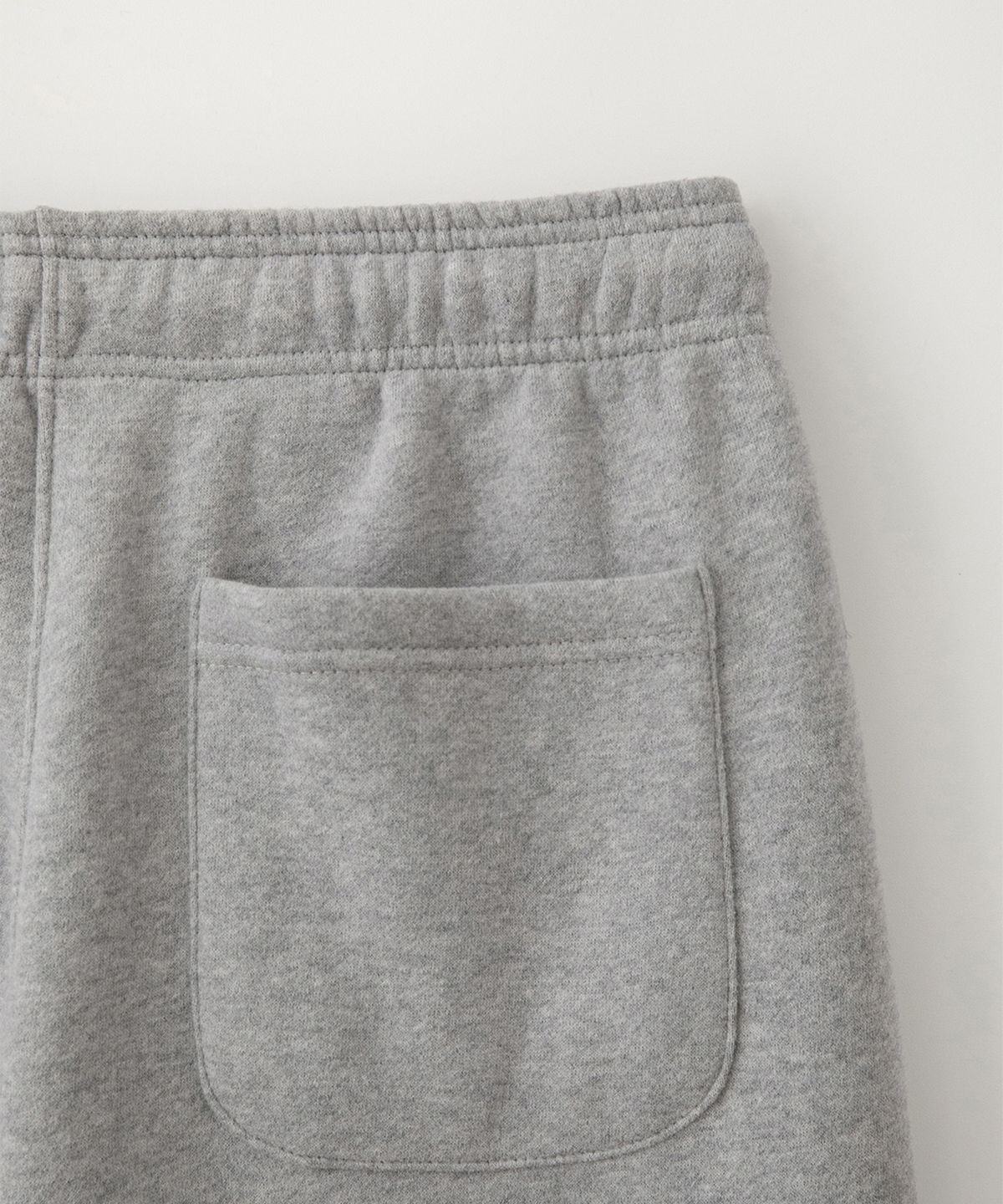 썸웨어버터(SOMEWHEREBUTTER) Square Logo String Sweatpants - Grey