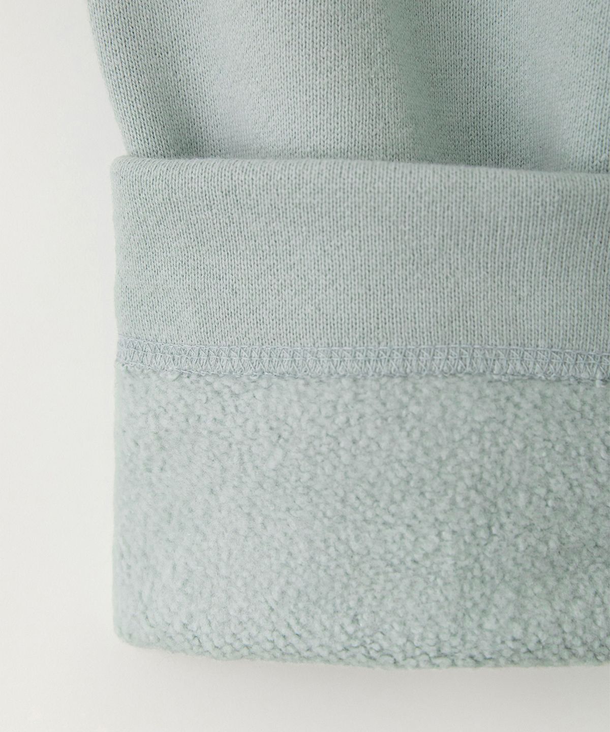 썸웨어버터(SOMEWHEREBUTTER) Bold Logo Button Hoodie - Pistachio