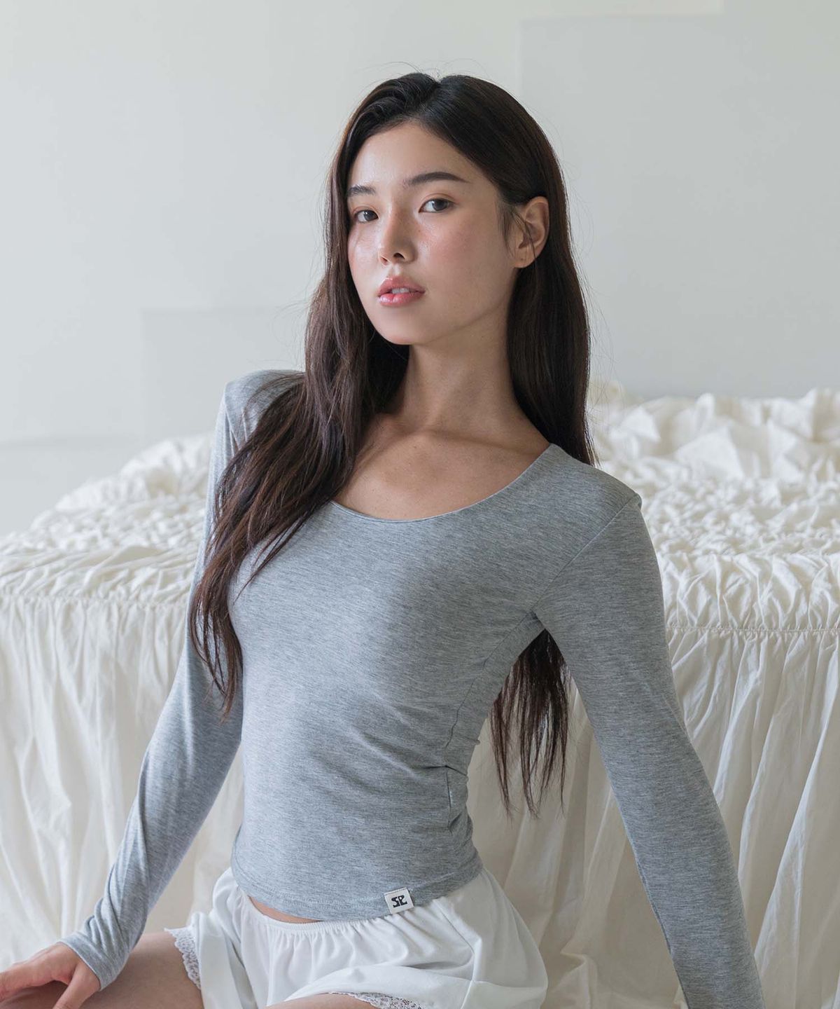 도로시와(DOROSIWA) 풀샷몰드 쫀득핏 딥라운드 긴팔티(캡고정)_4colors