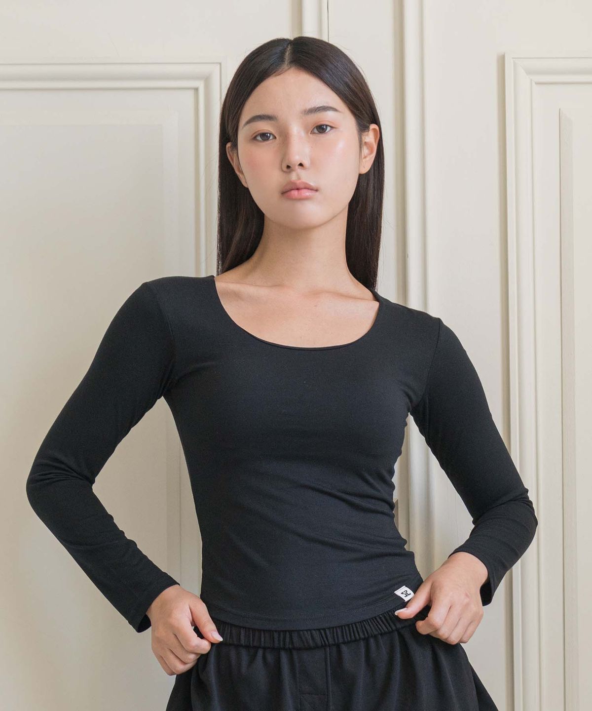 도로시와(DOROSIWA) 풀샷몰드 쫀득핏 딥라운드 긴팔티(캡고정)_4colors