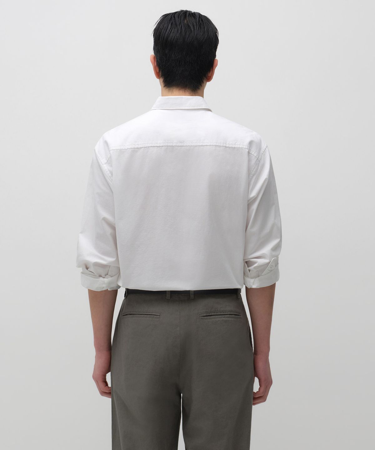 무신사 스탠다드(MUSINSA STANDARD) 릴렉스드 린넨 블렌드 셔츠 [화이트]