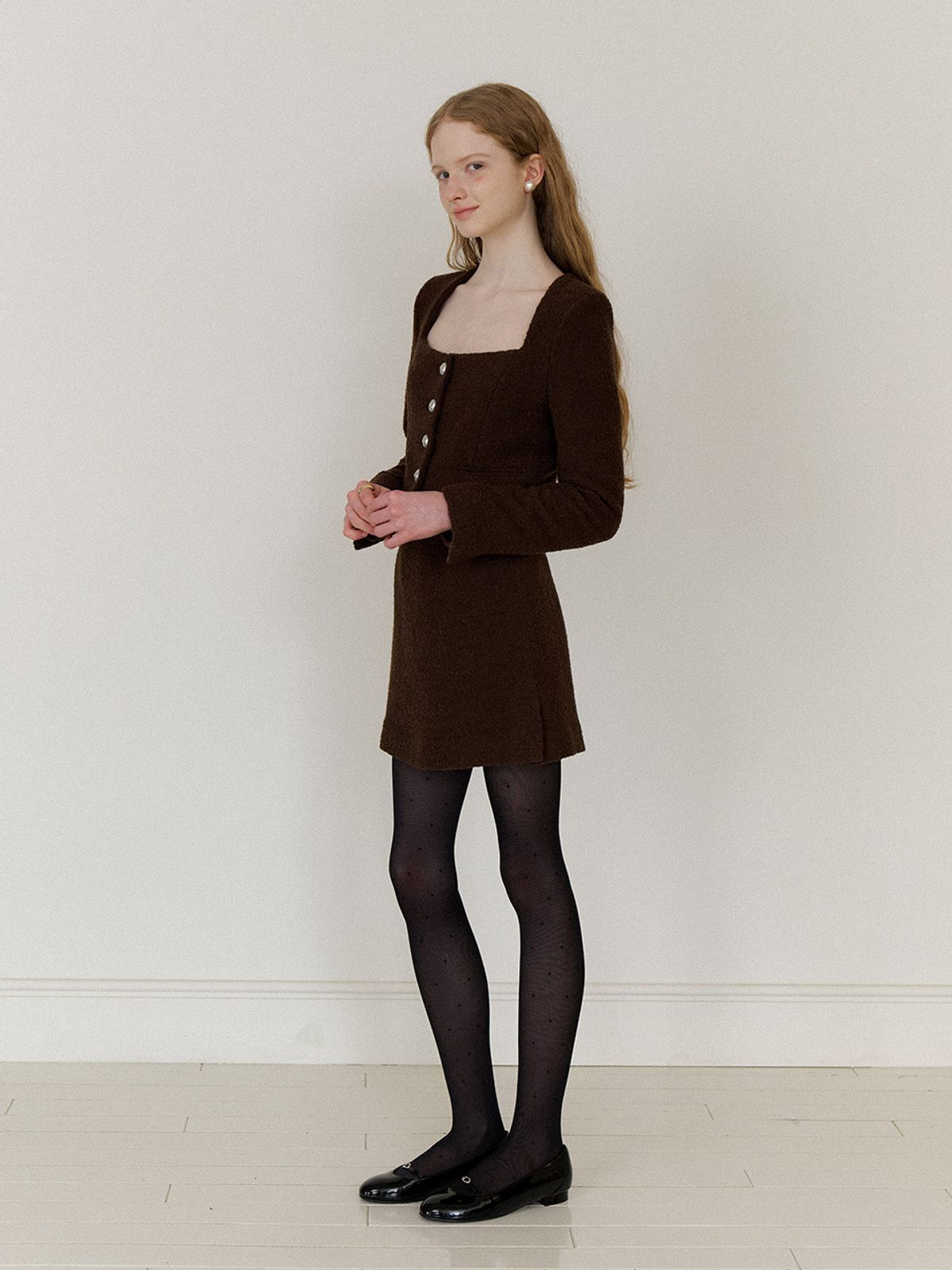 신스덴(SINCETHEN) 스퀘어넥 부클 투피스