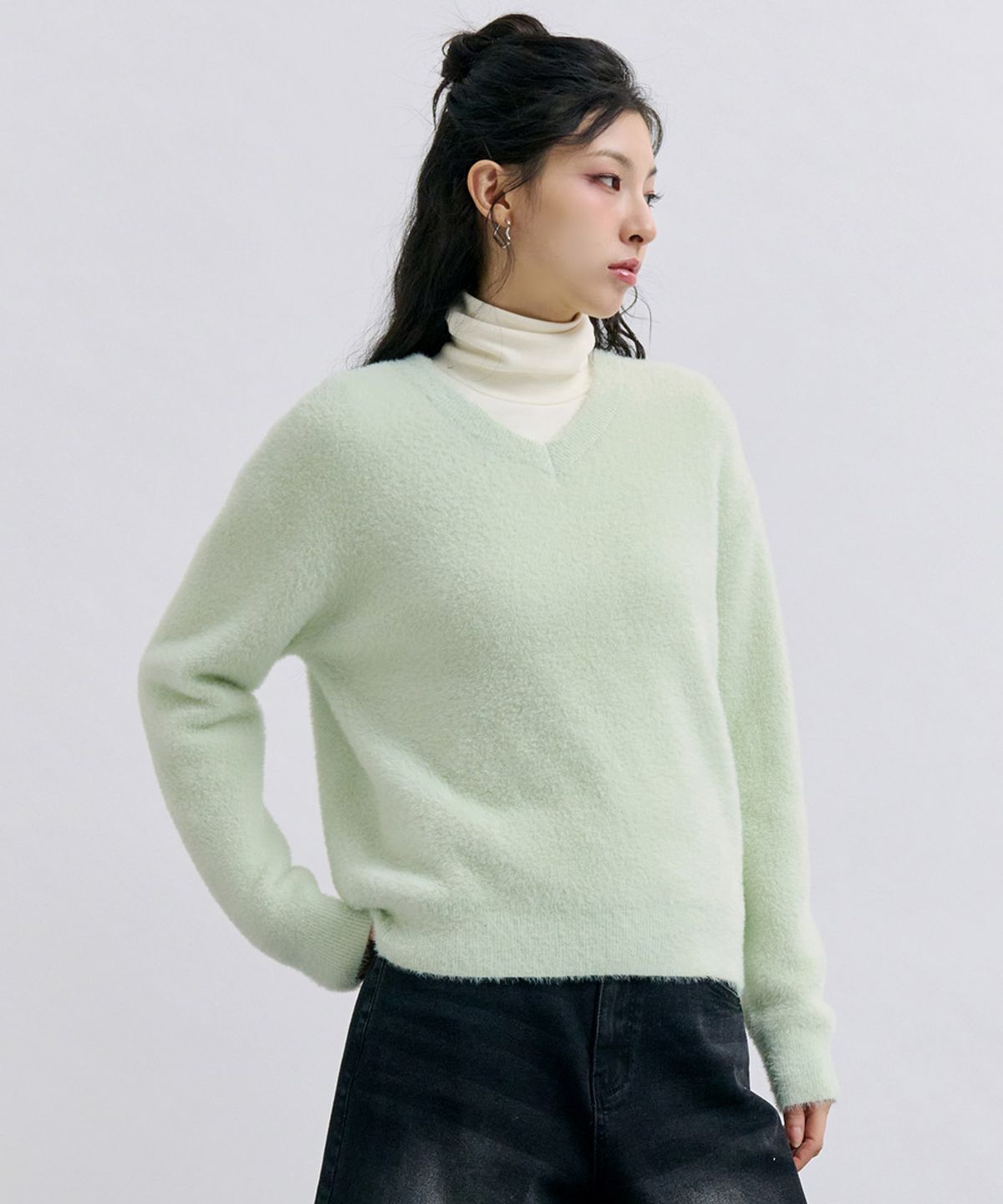 체이스컬트(CHASECULT) 여성 V-NECK 날개사 스웨터-민트