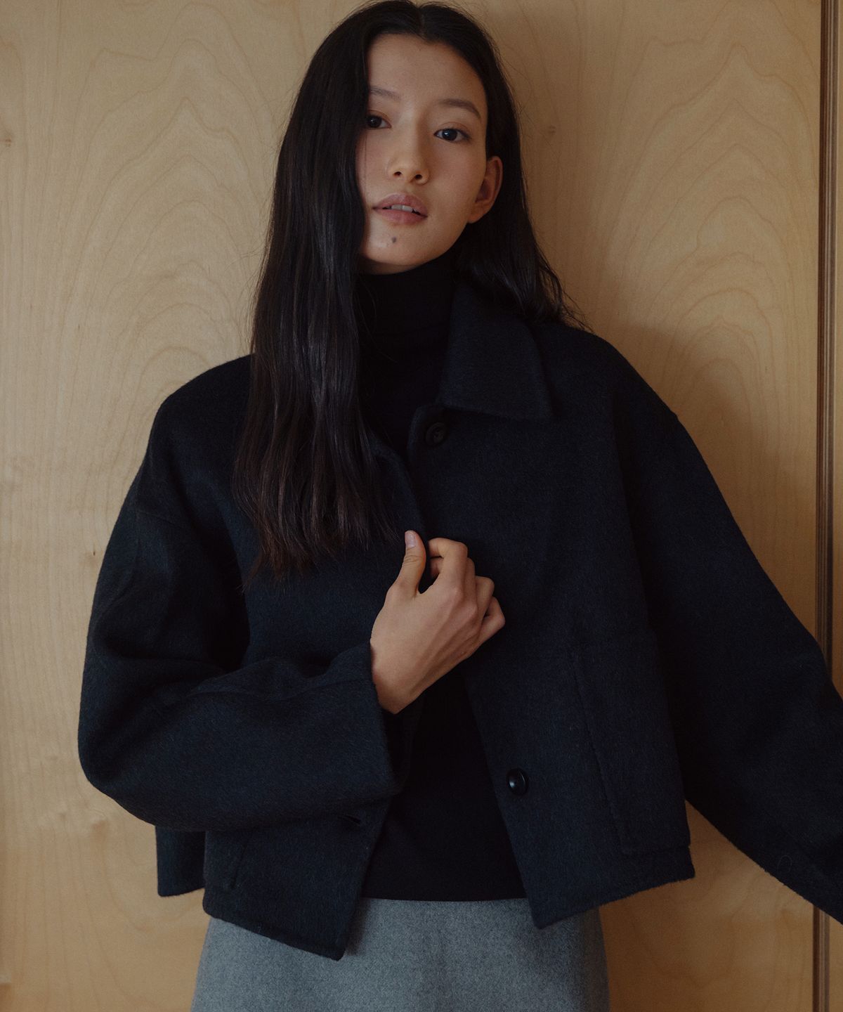 라미네즈(LAMINEZ) 핸드메이드 포켓 숏 코트 - 블랙