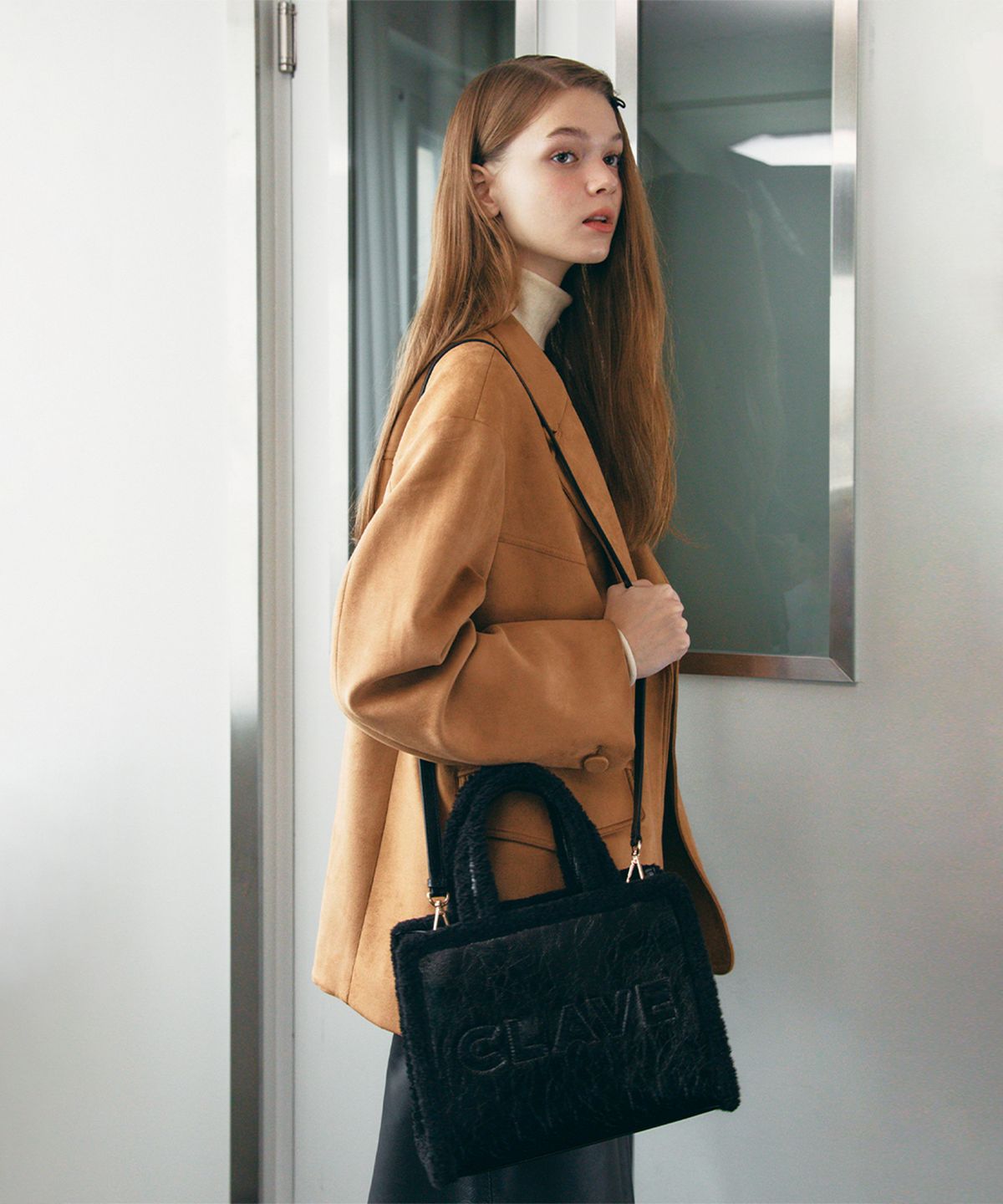 끌라베(CLAVE) 보니 스몰 블랙  토트백 (BONNIE Black Tote Bag)