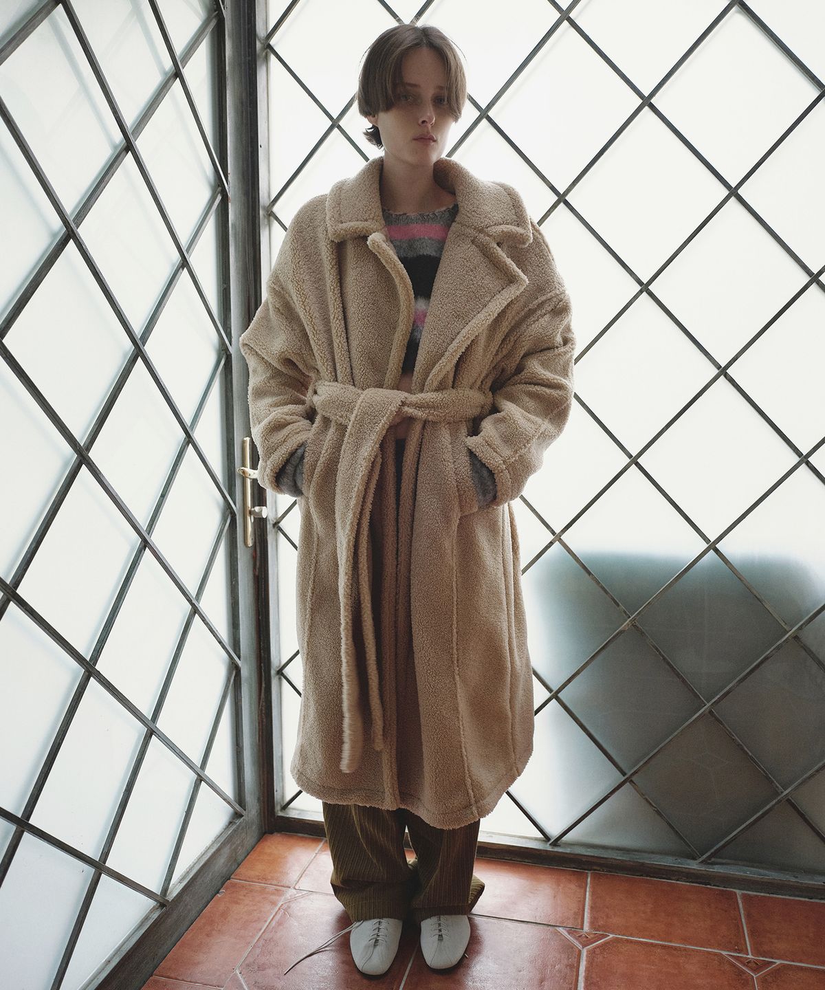 오버듀플레어(OVERDUEFLAIR) BELTED SHEARLING COAT_CAMEL
