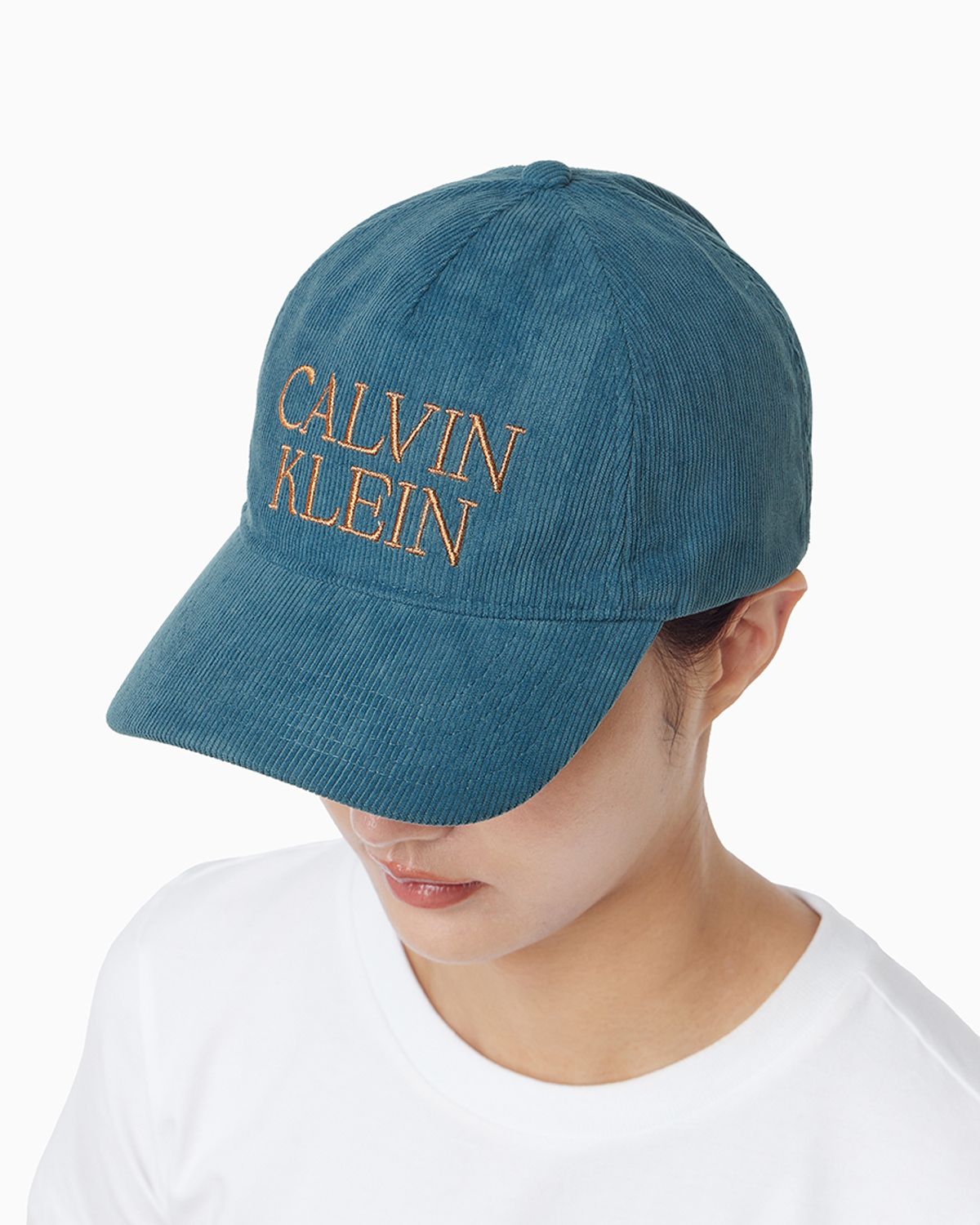 캘빈클라인 진(CALVIN KLEIN JEANS) 코듀로이 그래픽 볼캡 4D5064G 2ET