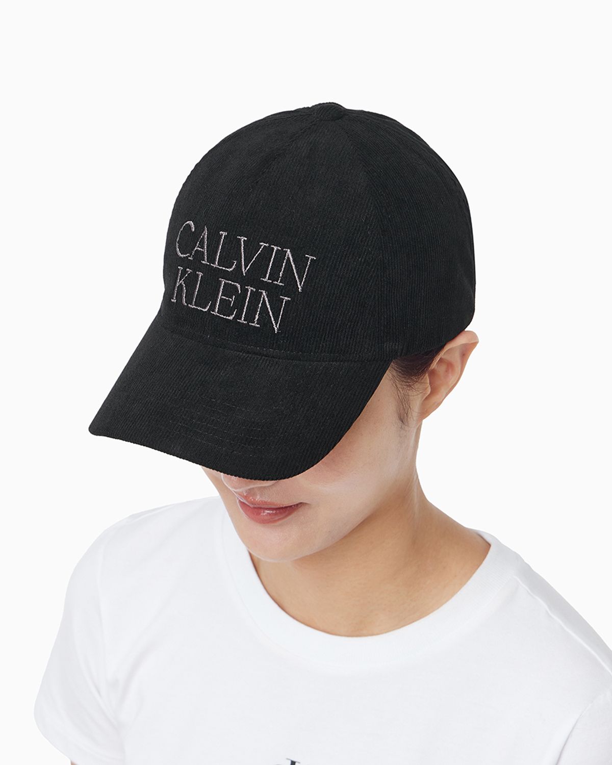 캘빈클라인 진(CALVIN KLEIN JEANS) 코듀로이 그래픽 볼캡 4D5064G UB1