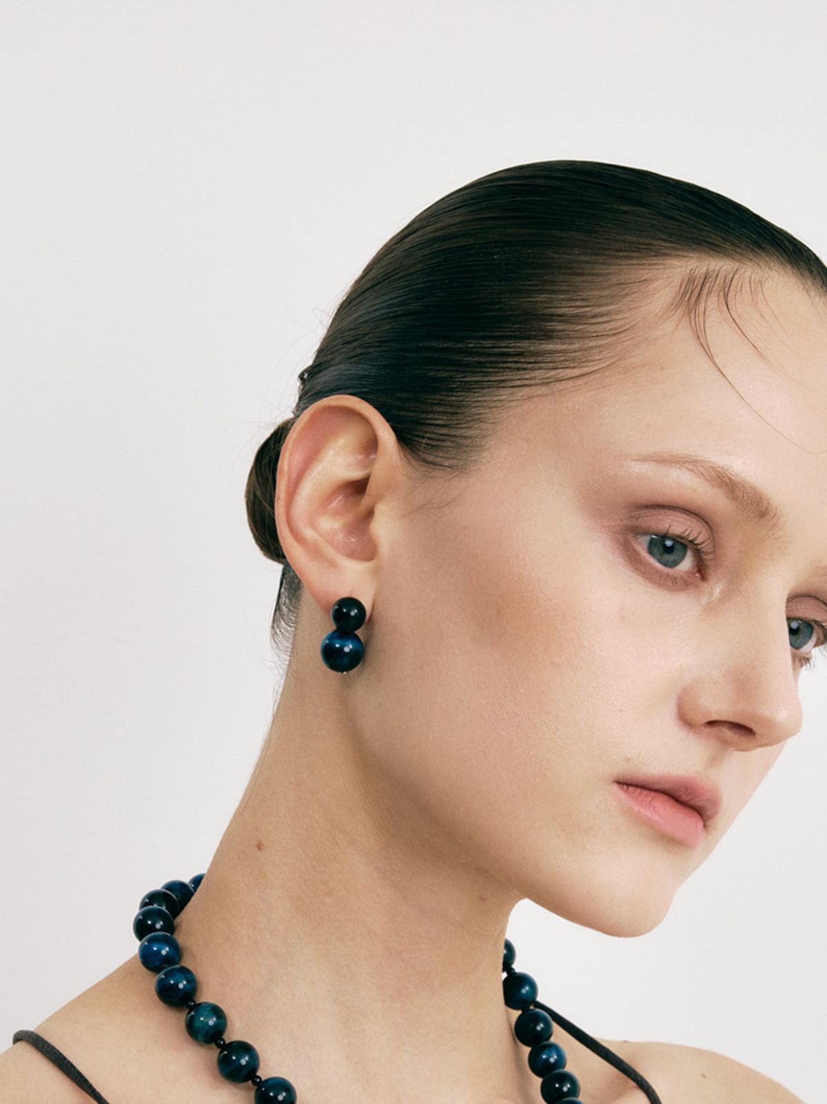 소수(SOSOO) Onyx n Dark Blue Tiger-eye Earrings