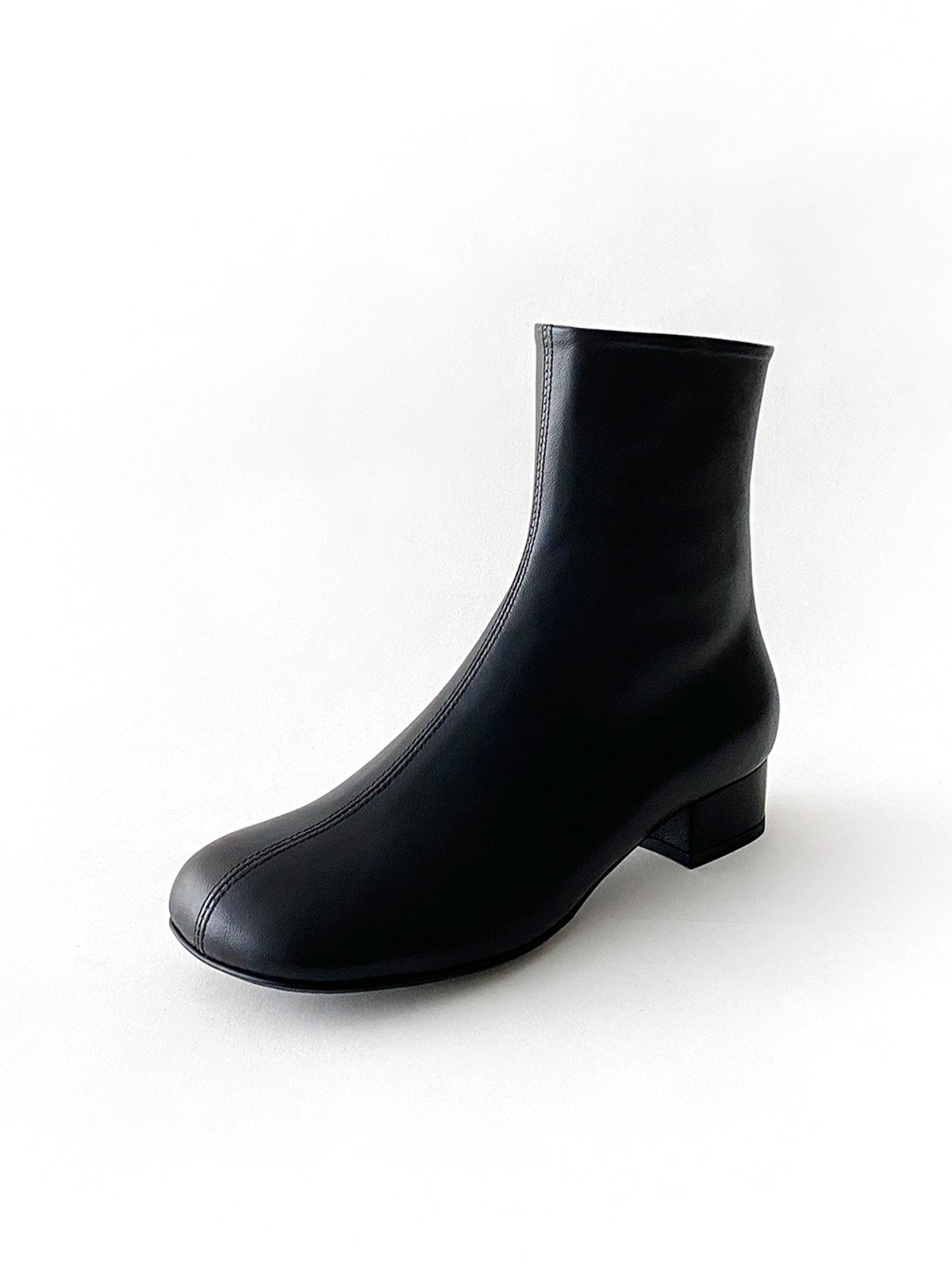오드리(ODR) 웨이린 앵클부츠_Black 3cm ODRD240030