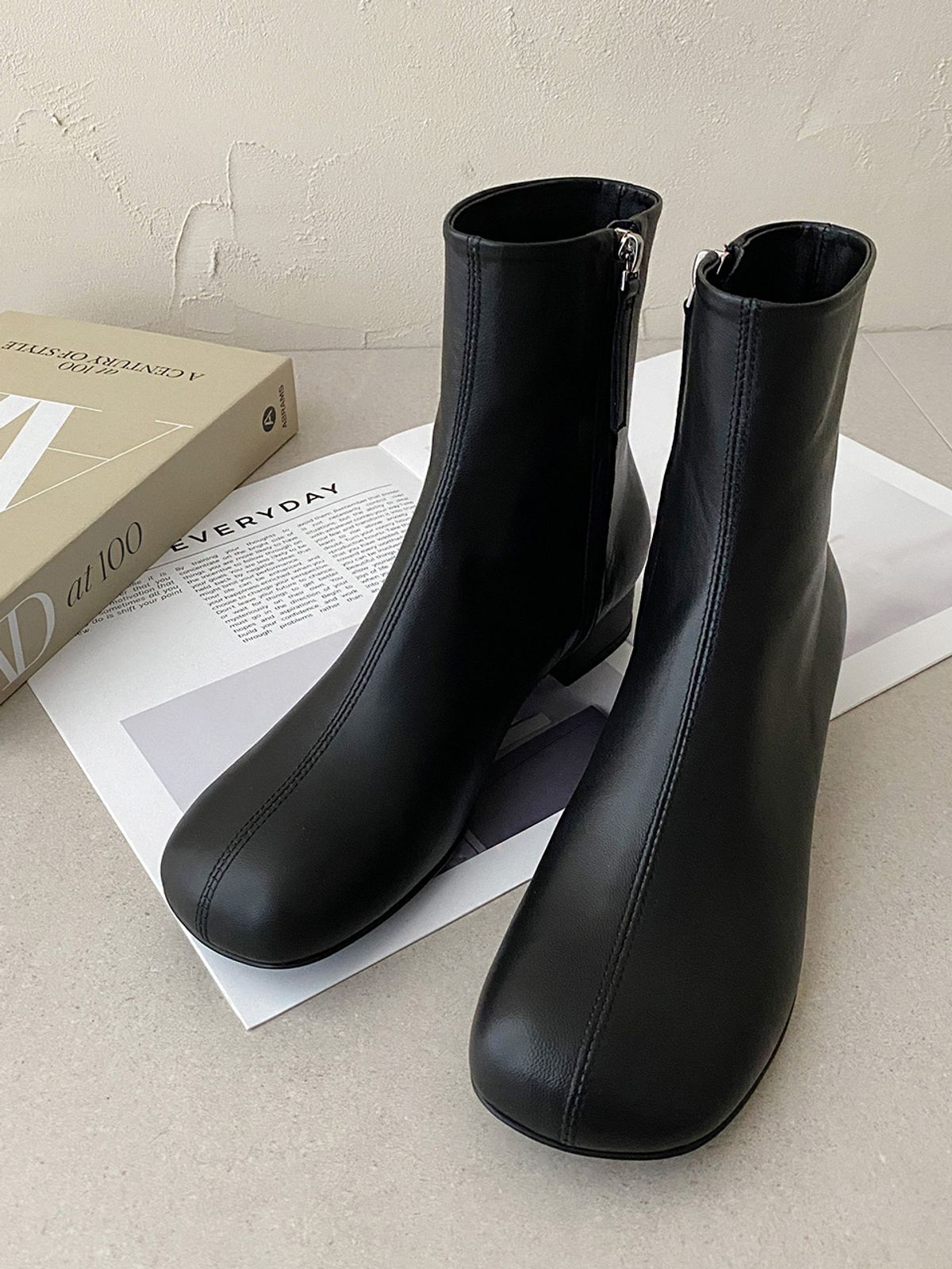 오드리(ODR) 웨이린 앵클부츠_Black 3cm ODRD240030